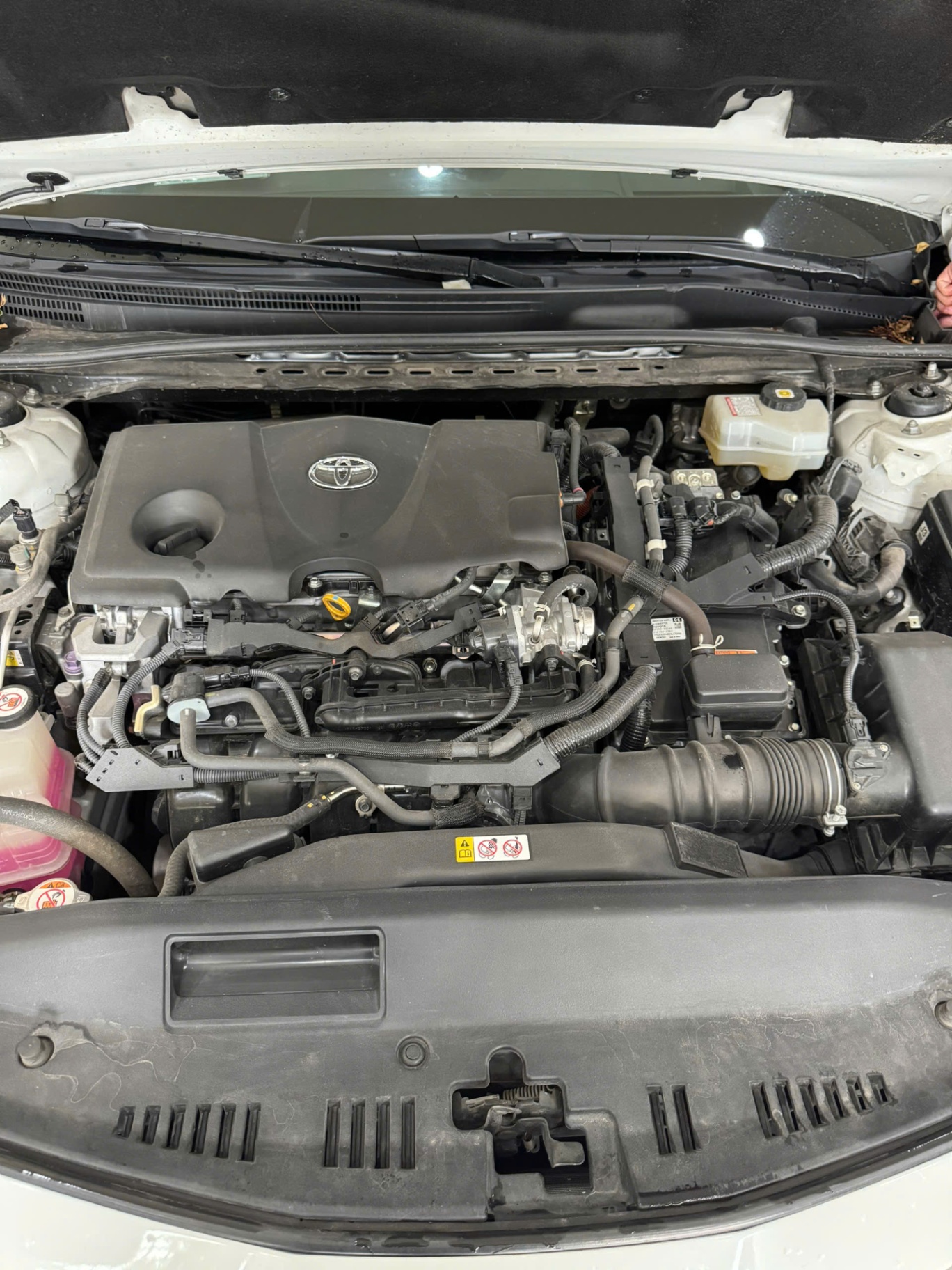 Toyota Camry 2025 2.5 HV - Khoang động cơ 1