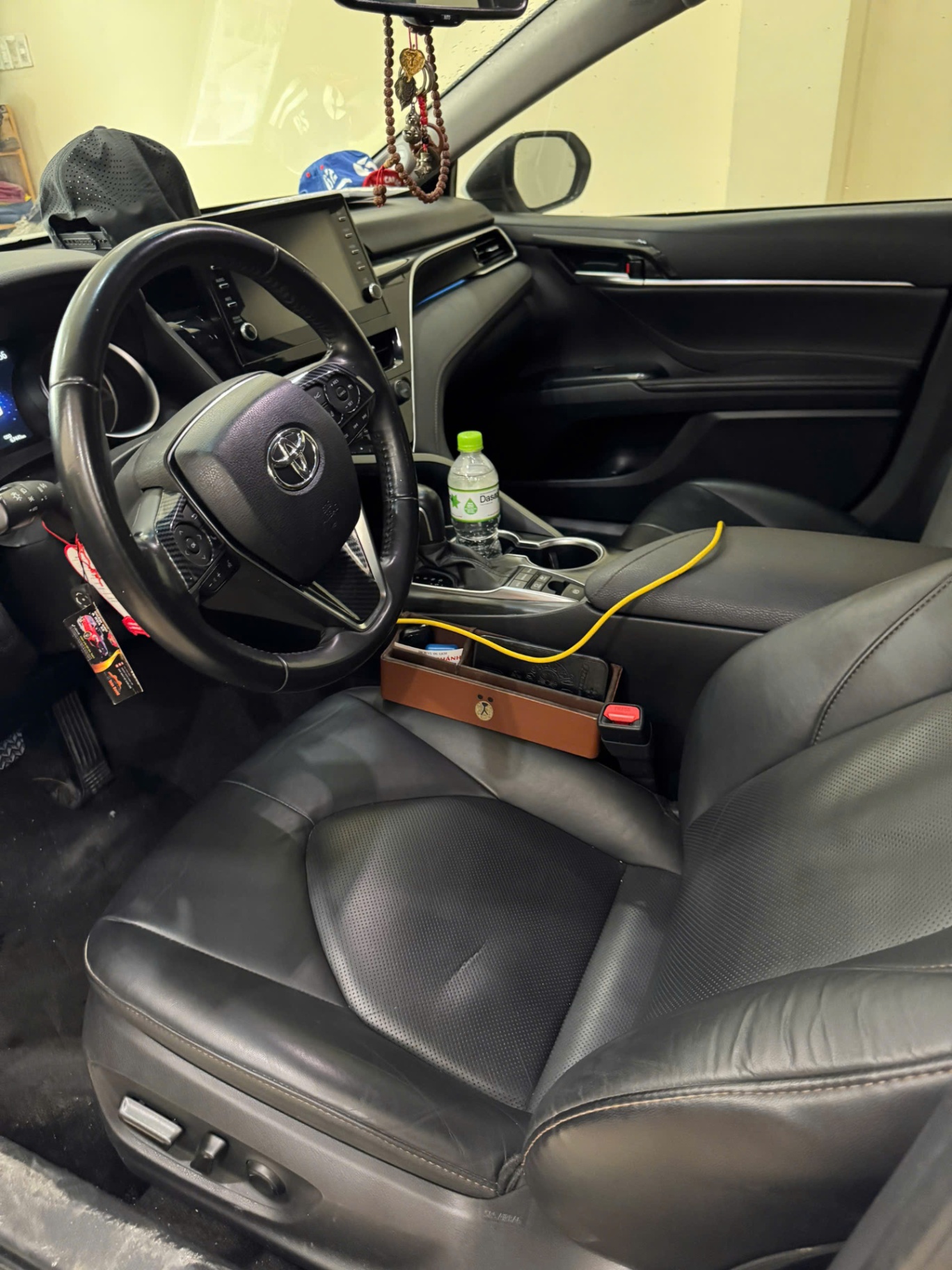 Toyota Camry 2025 2.5 HV - Nội thất 6