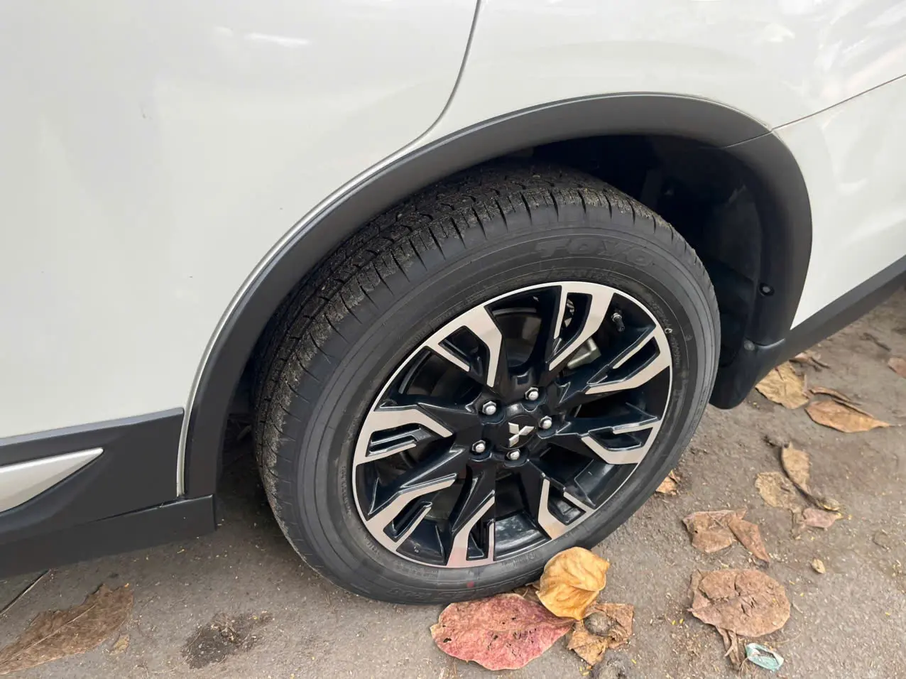 Mitsubishi Outlander 2.0 CVT 2020 - Ngoại thất 7