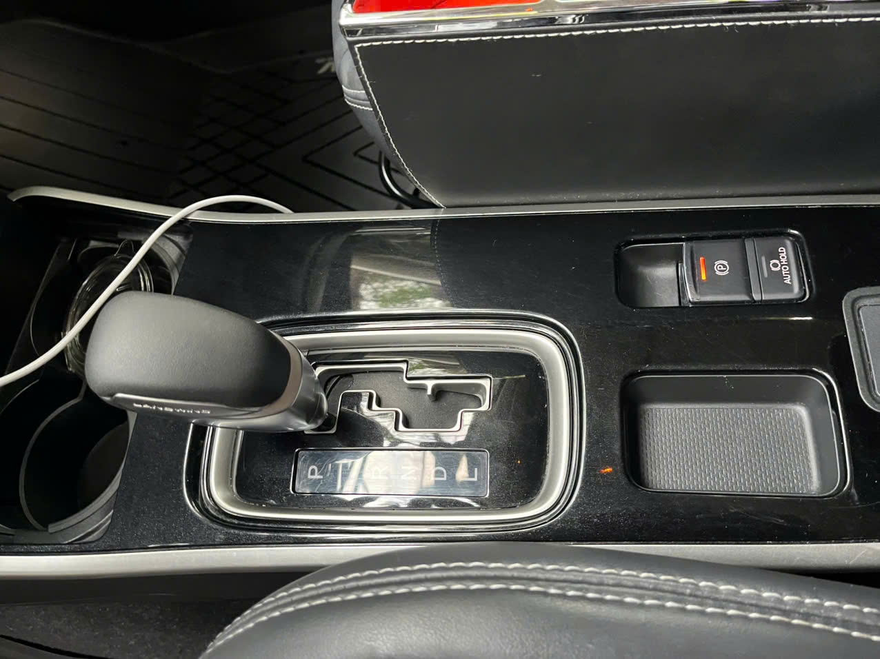 Mitsubishi Outlander 2.0 CVT 2020 - Nội thất 7