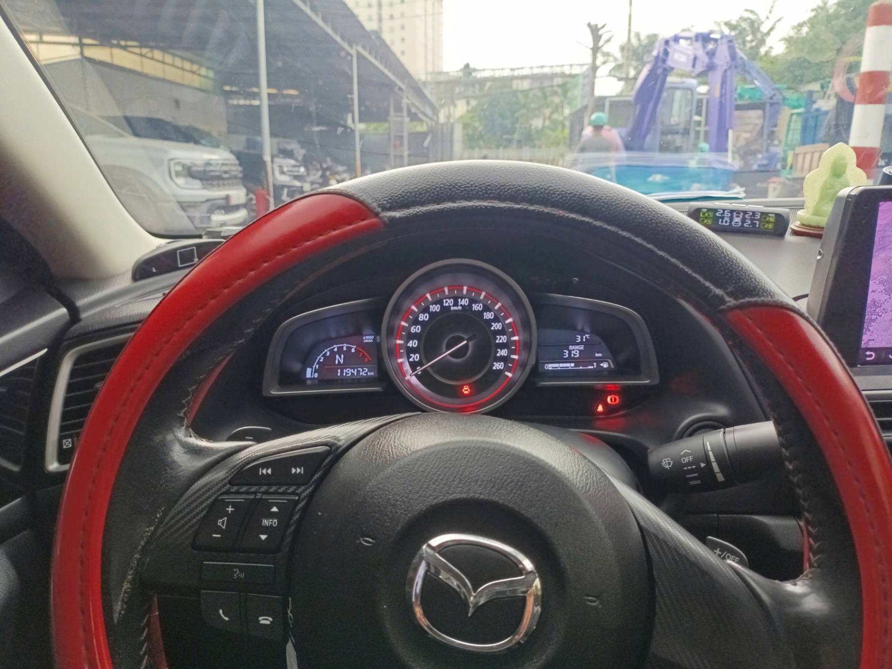 Mazda 3 1.5 AT 2016 - Nội thất 3