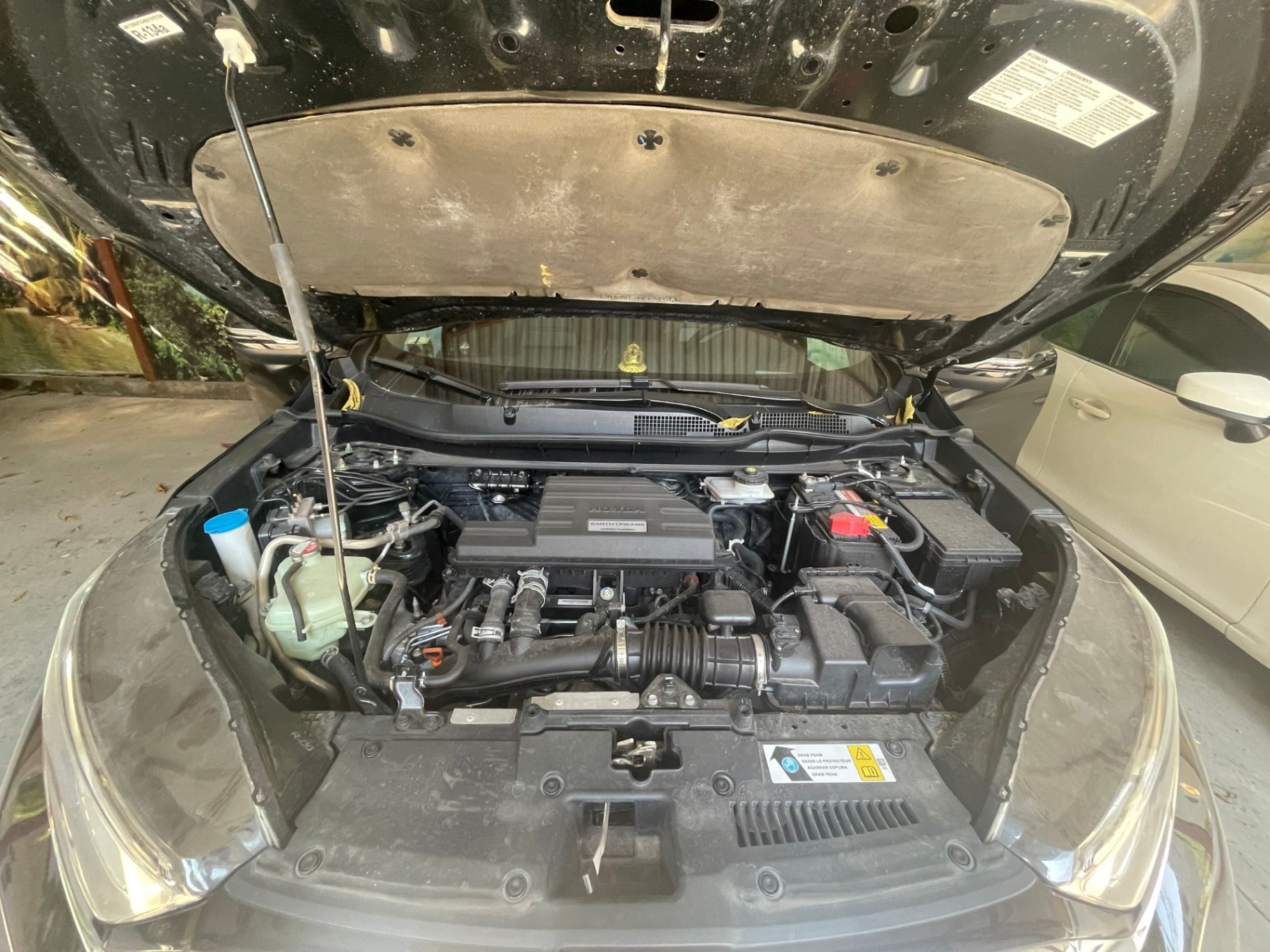 Honda CRV L 2022 - Khoang động cơ 1