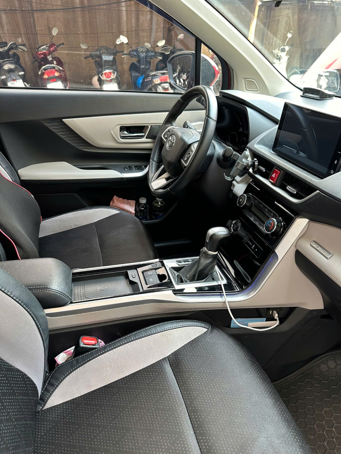 Toyota Veloz 2022 - Nội thất 6