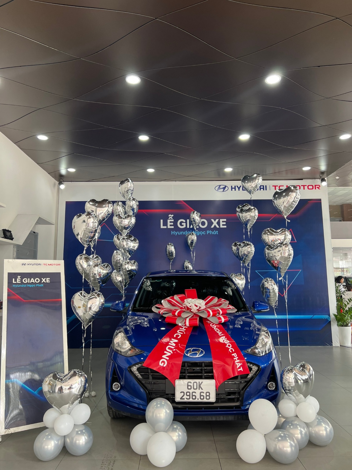 Hyundai I10 1.2AT 2023 - Khoang động cơ 1