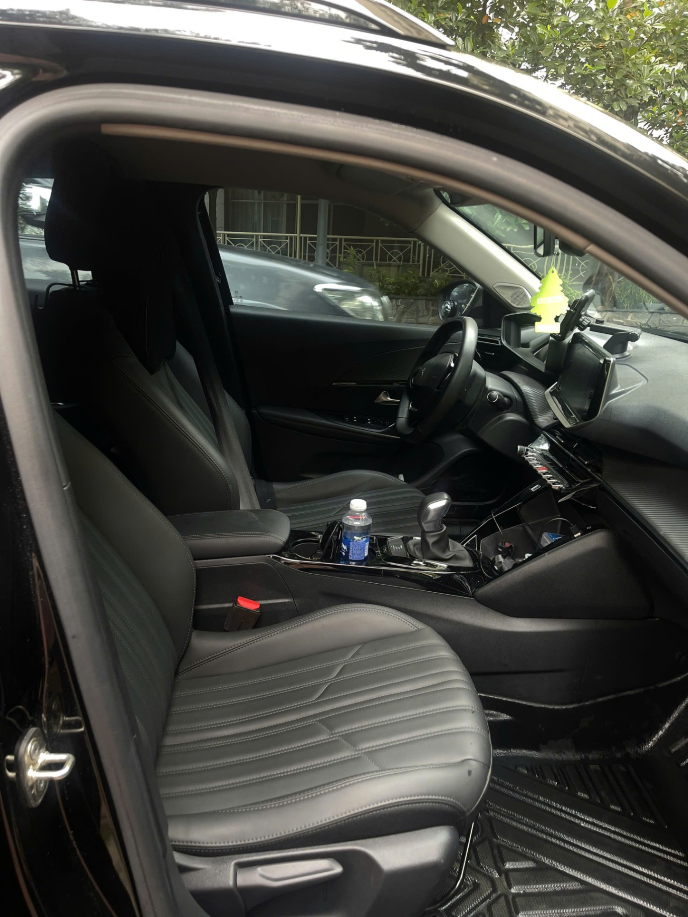 Peugeot 2008 GT Line 1.2 AT 2022 - Nội thất 2