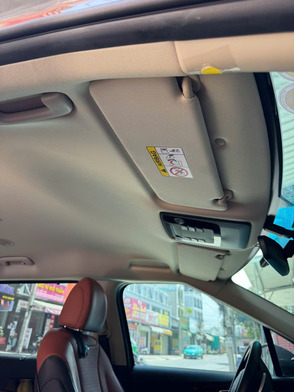 Kia Carnival 2024 Premium 2.2D 7S - Nội thất 3