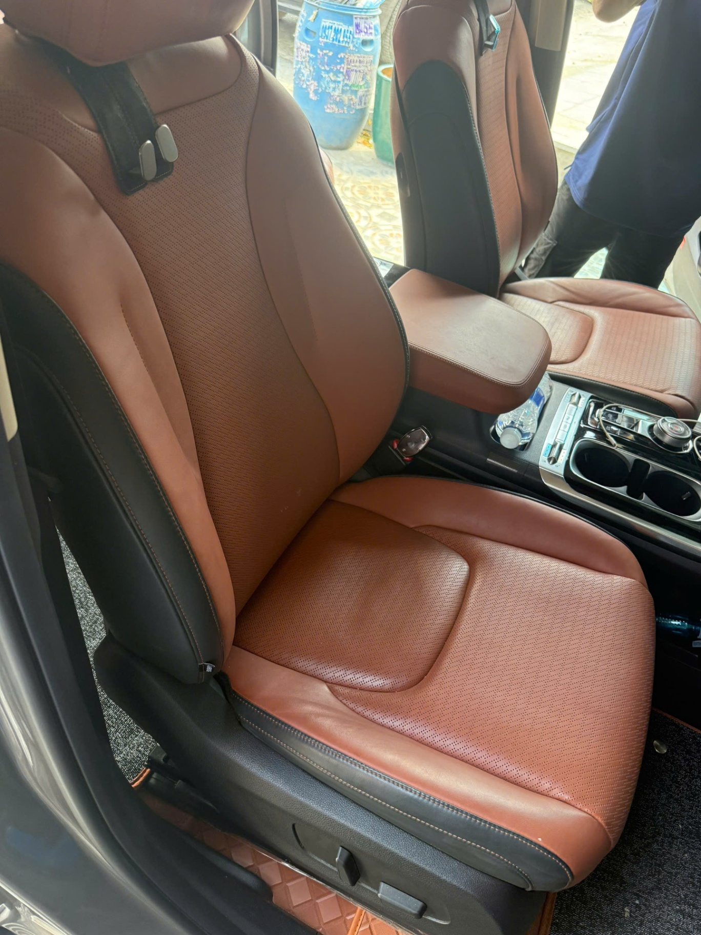 Kia Carnival 2024 Premium 2.2D 7S - Nội thất 16