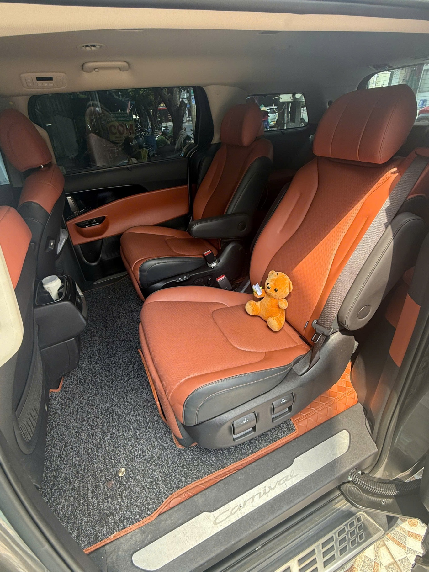 Kia Carnival 2024 Premium 2.2D 7S - Nội thất 12