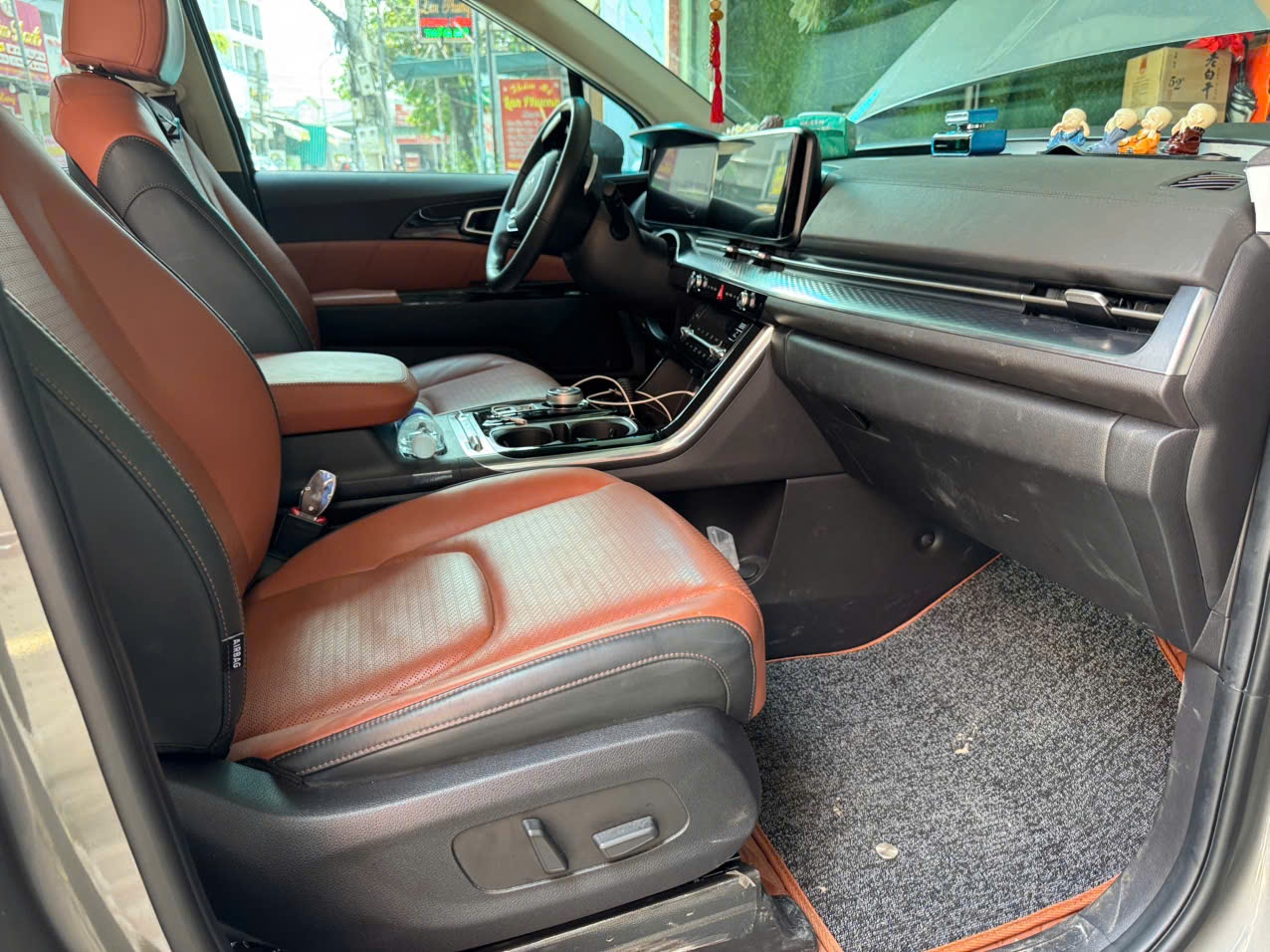 Kia Carnival 2024 Premium 2.2D 7S - Nội thất 8