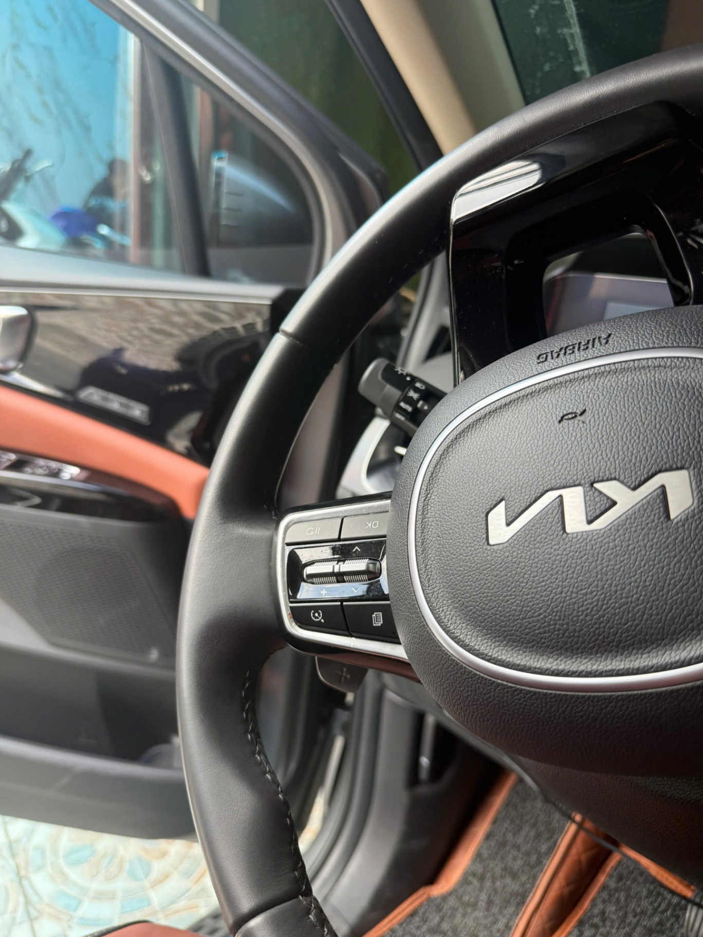 Kia Carnival 2024 Premium 2.2D 7S - Nội thất 20