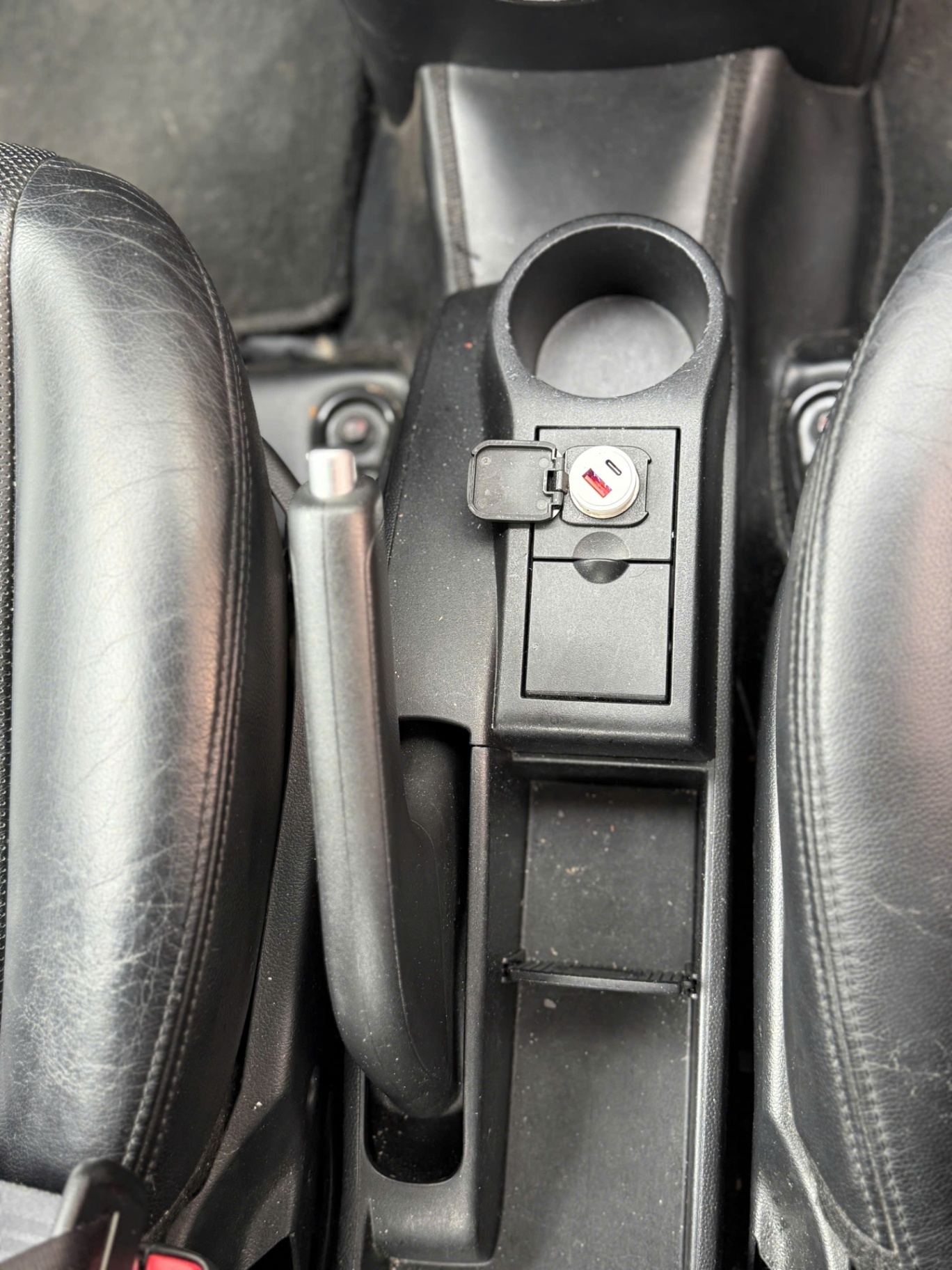 Mazda 2 2015 S - Nội thất 6