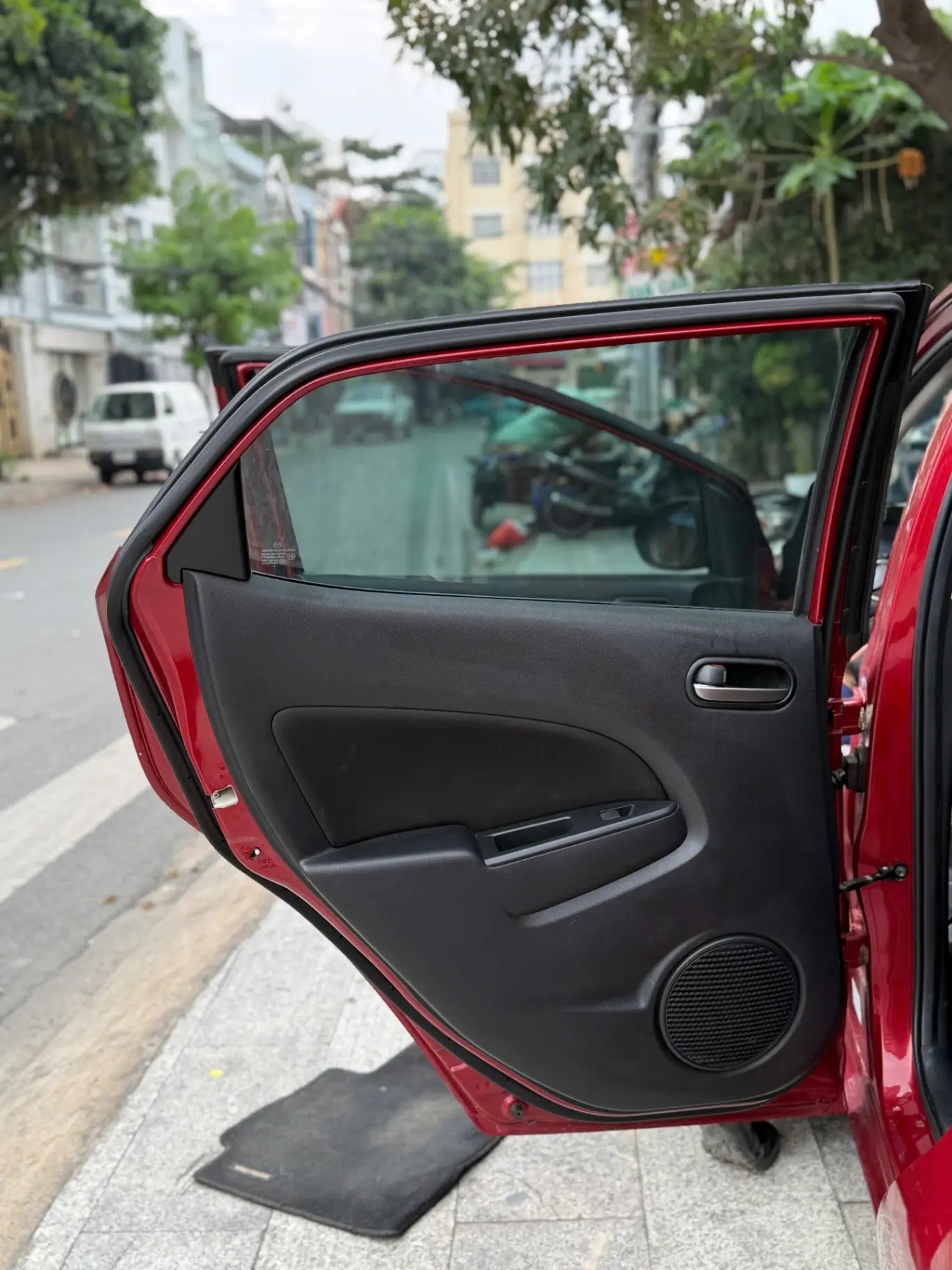Mazda 2 2015 S - Ngoại thất 18