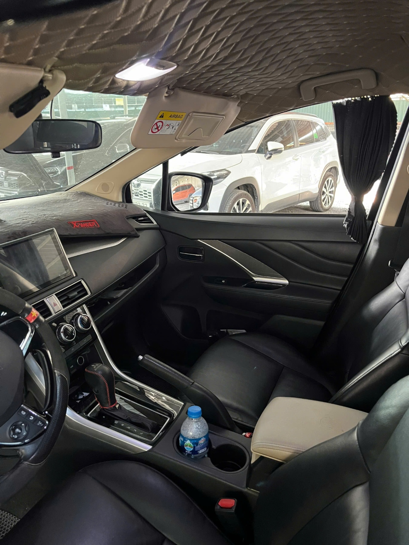 Mitsubishi Xpander 1.5 AT 2020 - Nội thất 4