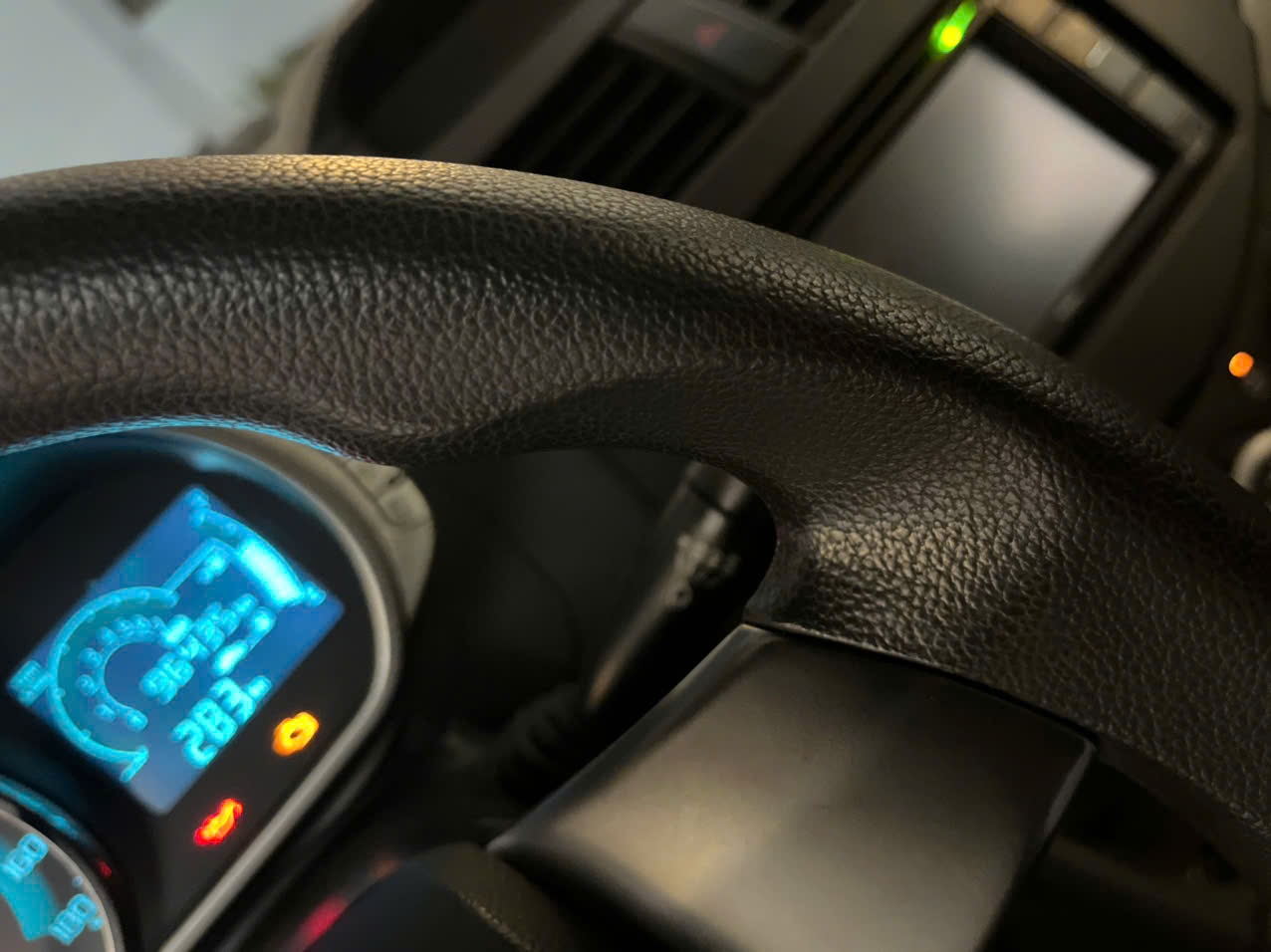 Chevrolet Spark LT 1.0 MT 2014 - Nội thất 6