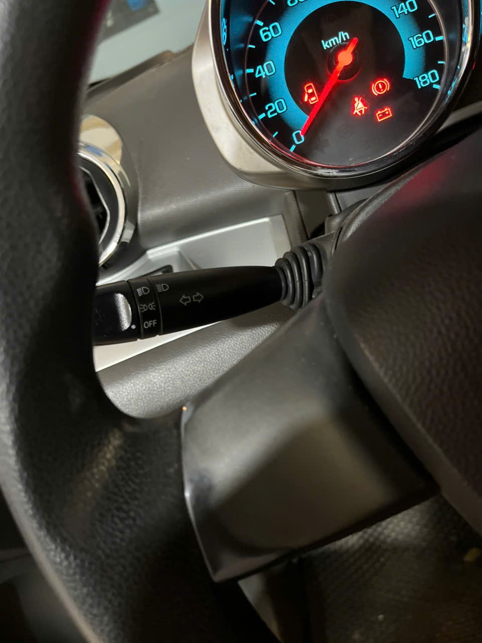 Chevrolet Spark LT 1.0 MT 2014 - Nội thất 7