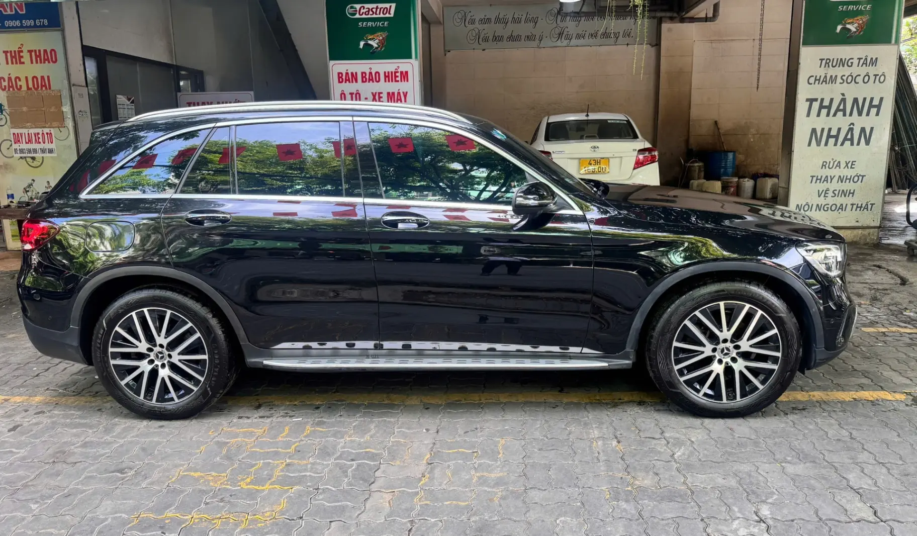 Mercedes GLC 2021 200 4Matic - Ngoại thất 6