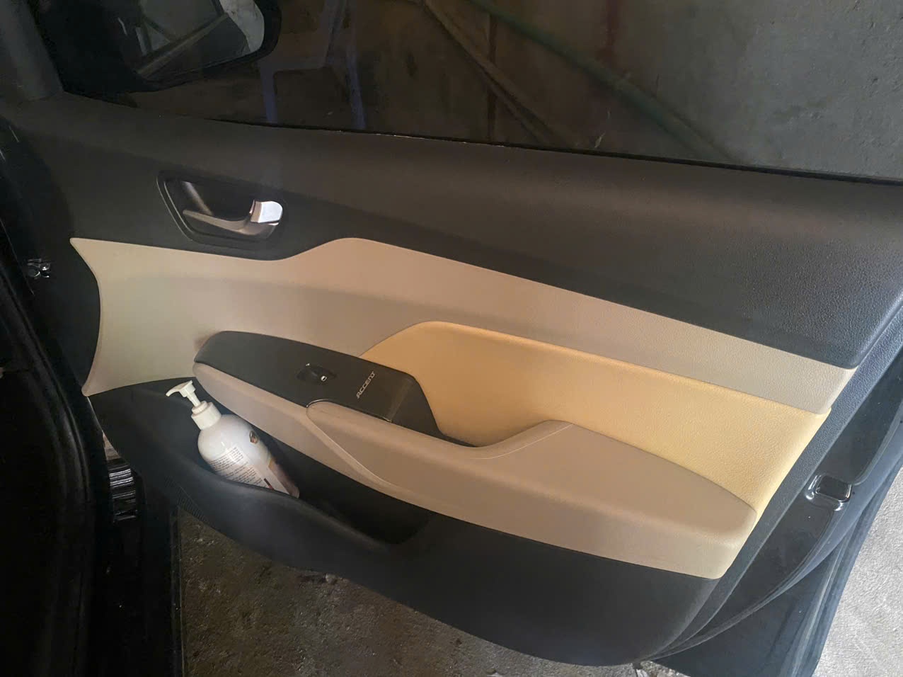 Hyundai Accent 1.4 AT 2021 - Nội thất 10