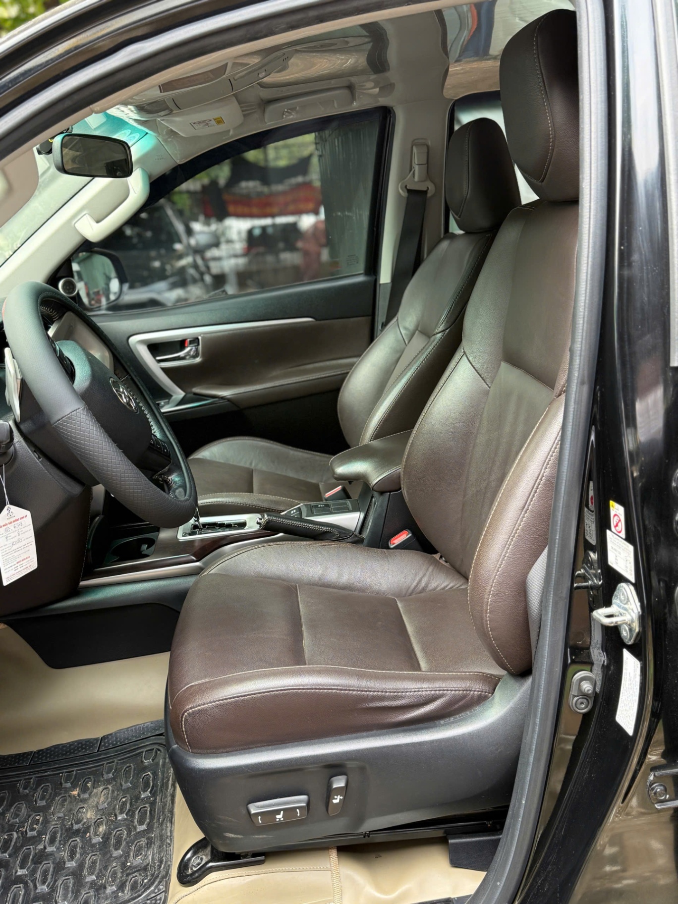 Toyota Fortuner 2019 2.7V 4x2 AT - Nội thất 7