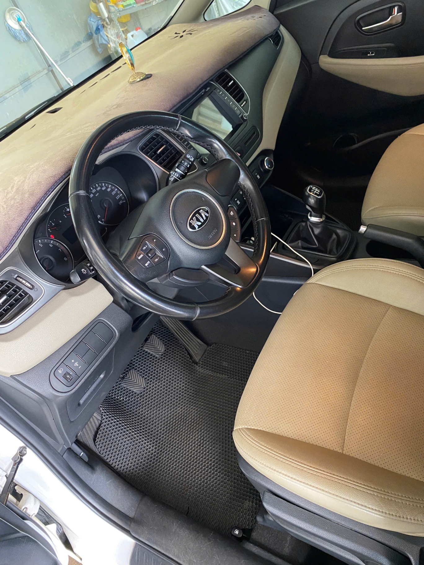 Kia Rondo GMT 2019 - Nội thất 2