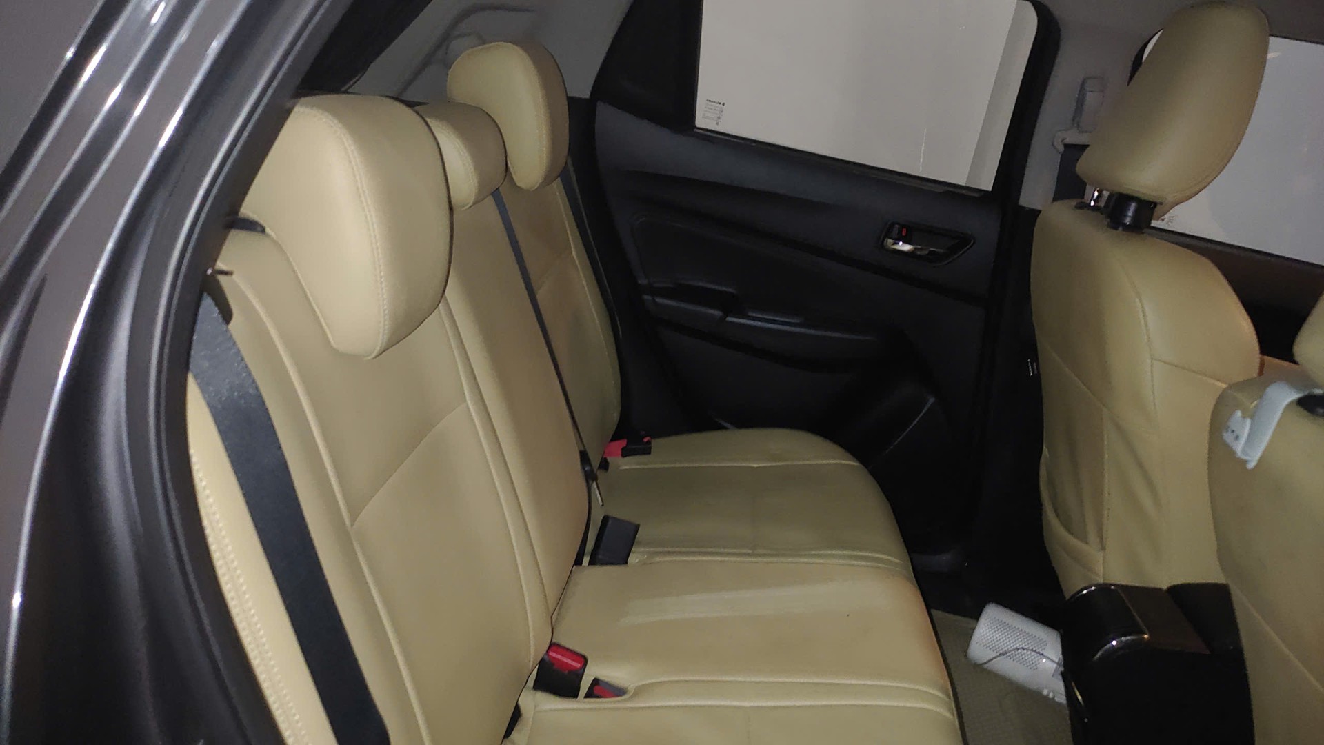 Suzuki Swift GLX 1.2 AT 2021 - Nội thất 3