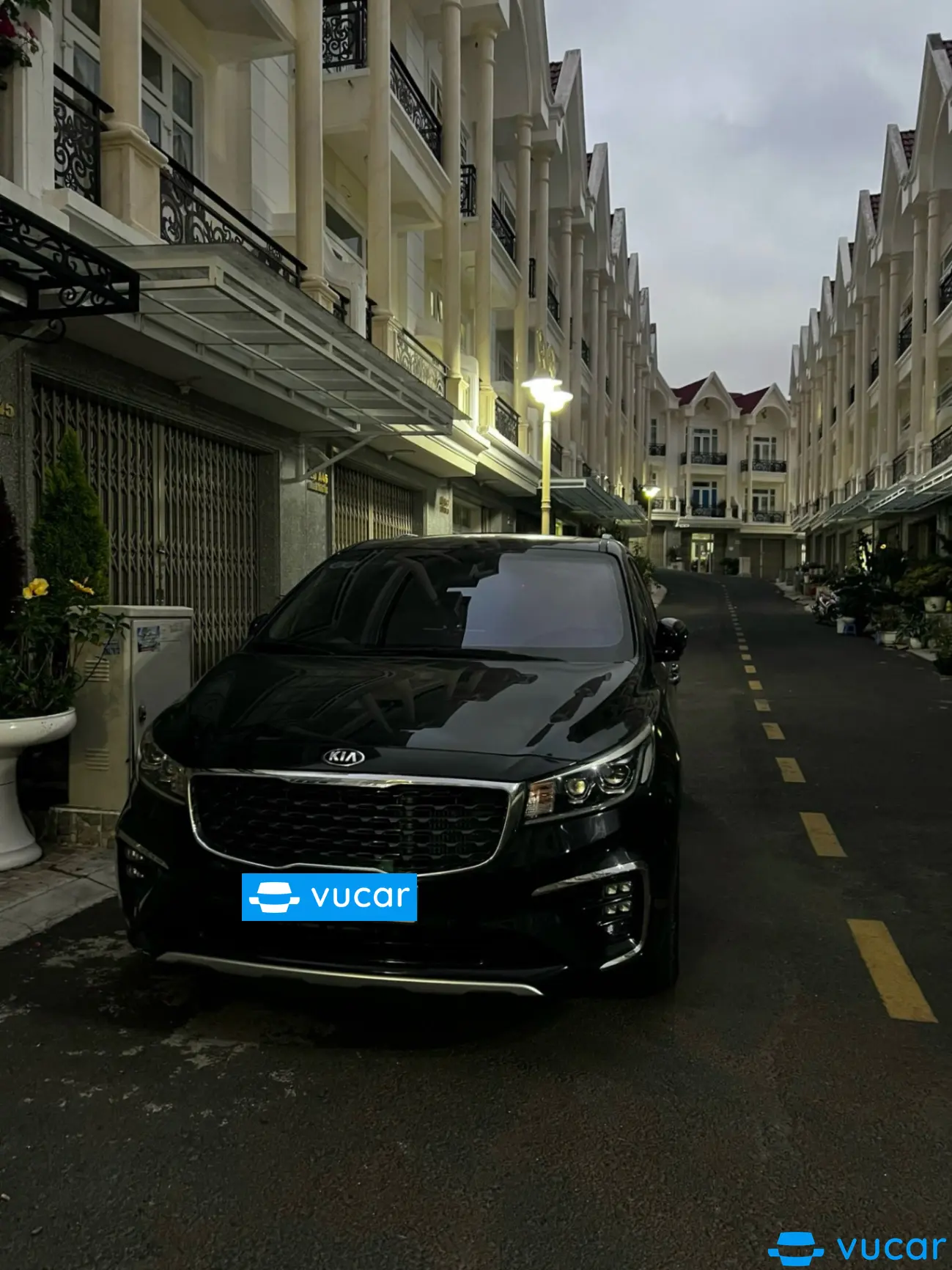 Kia Sedona 2.2 DAT Signature 2020 - Ngoại thất 1