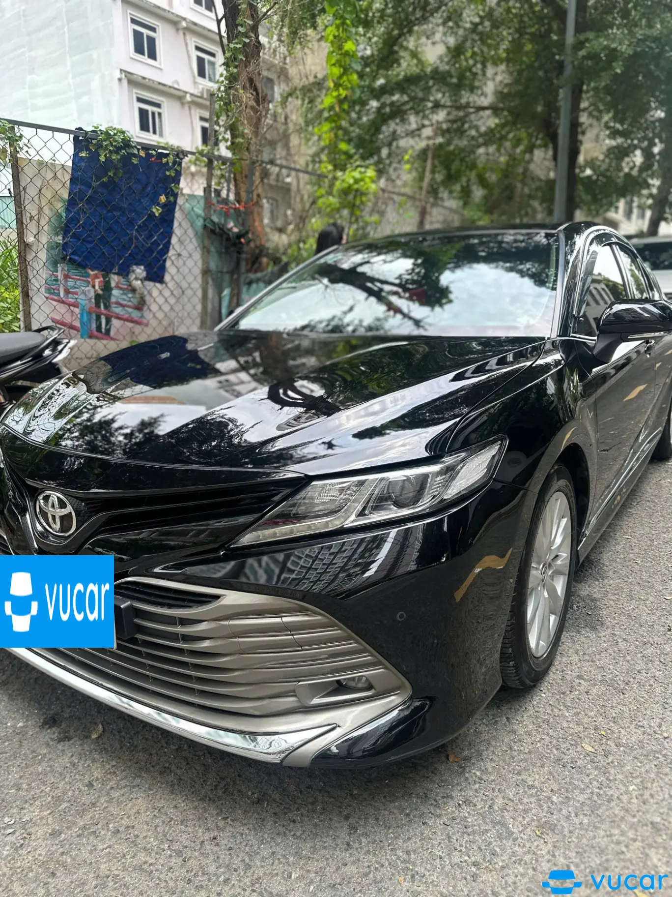 Toyota Camry 2019 - Ngoại thất 3