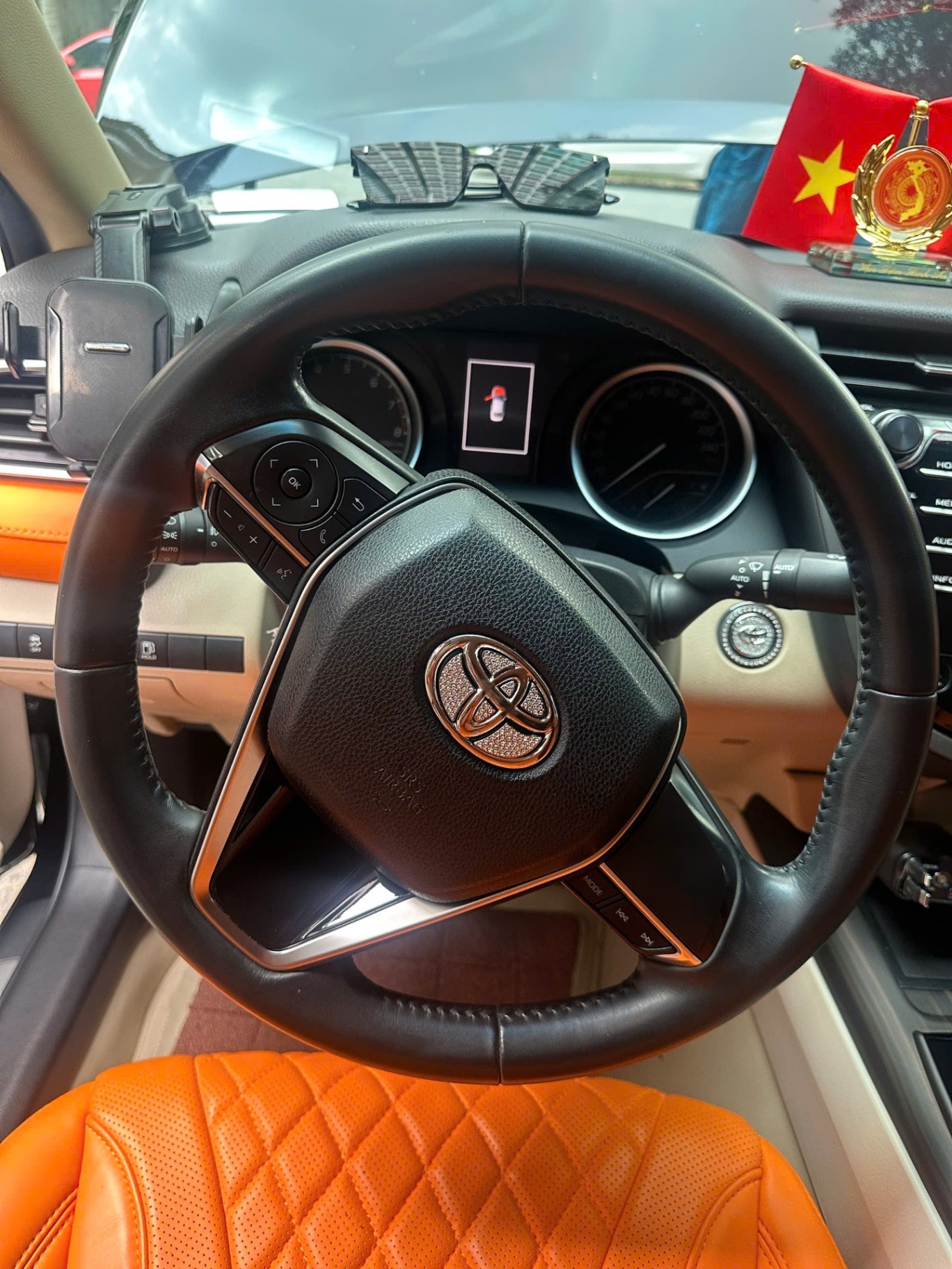 Toyota Camry 2019 - Nội thất 2