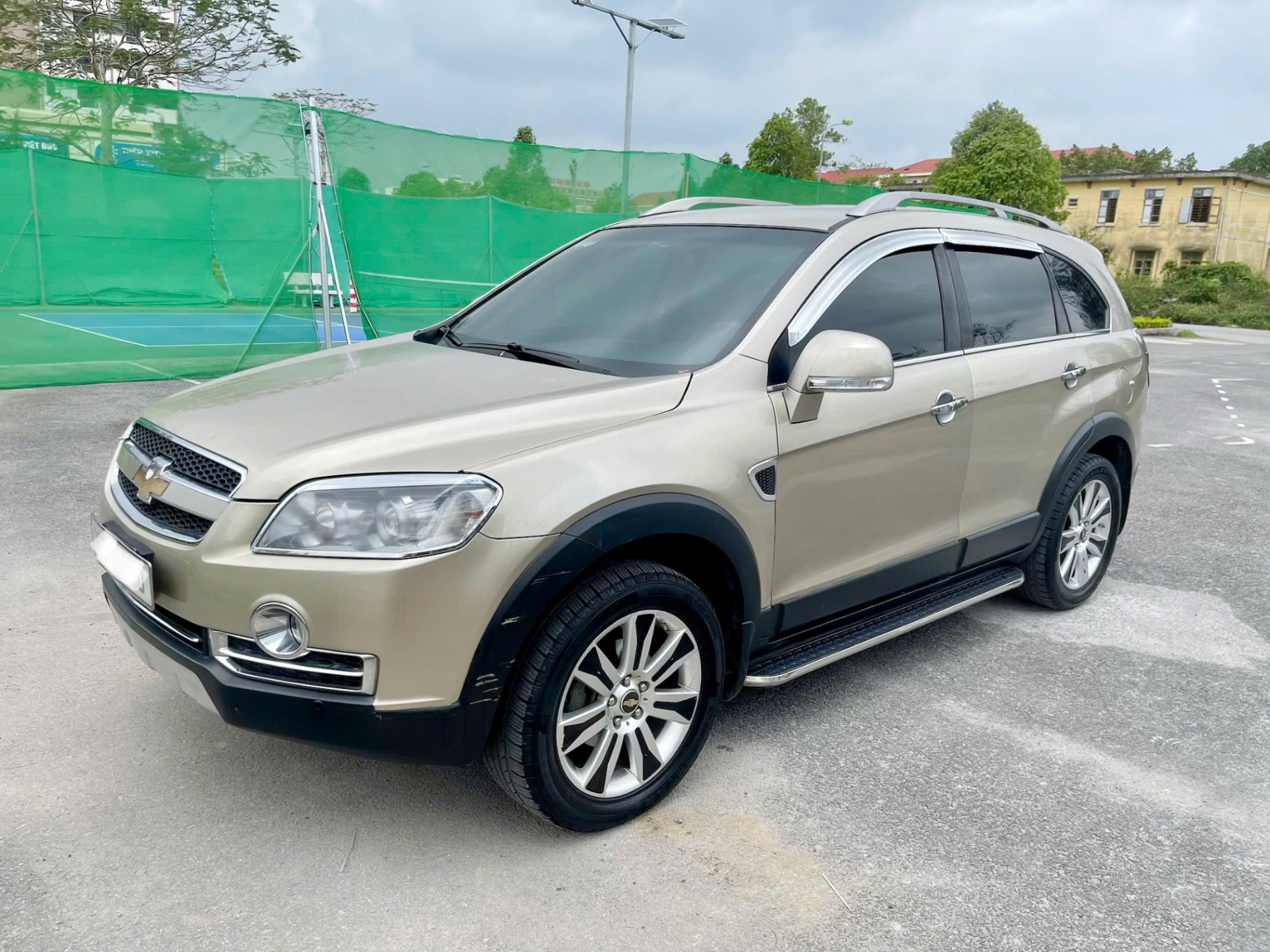 Chevrolet Captiva LTZ 2.4 AT 2011 - Ngoại thất 4