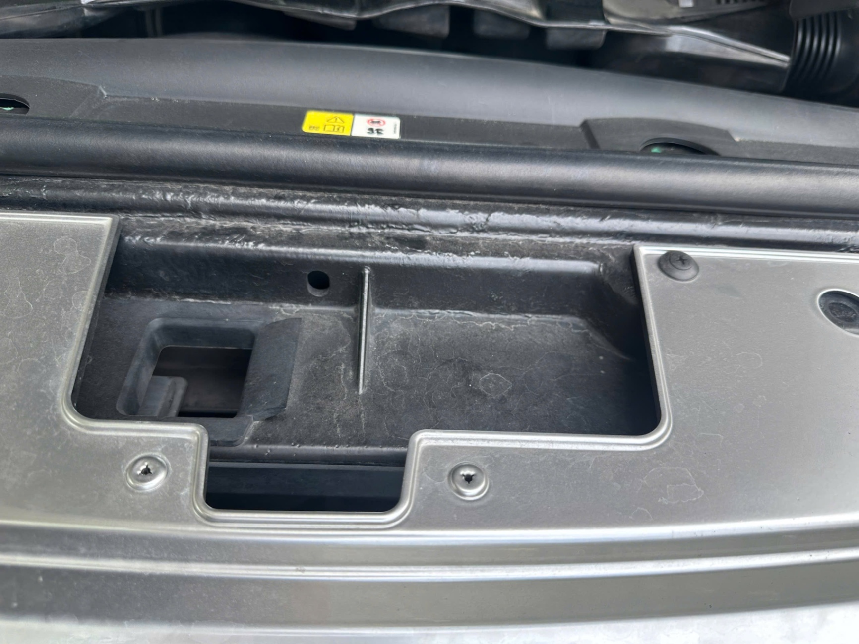 Range Rover HSE 2015 - Khoang động cơ 6