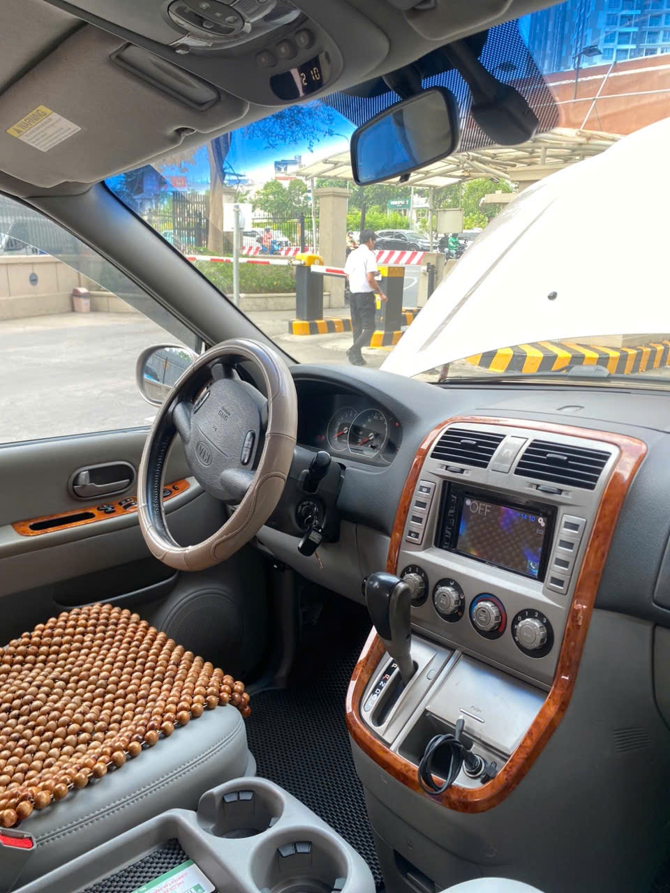Kia Carnival GS 2.5 AT 2008 - Nội thất 5