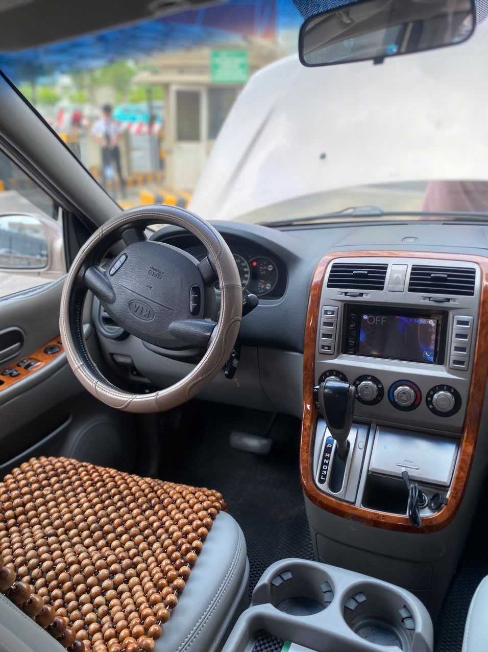 Kia Carnival GS 2.5 AT 2008 - Nội thất 7