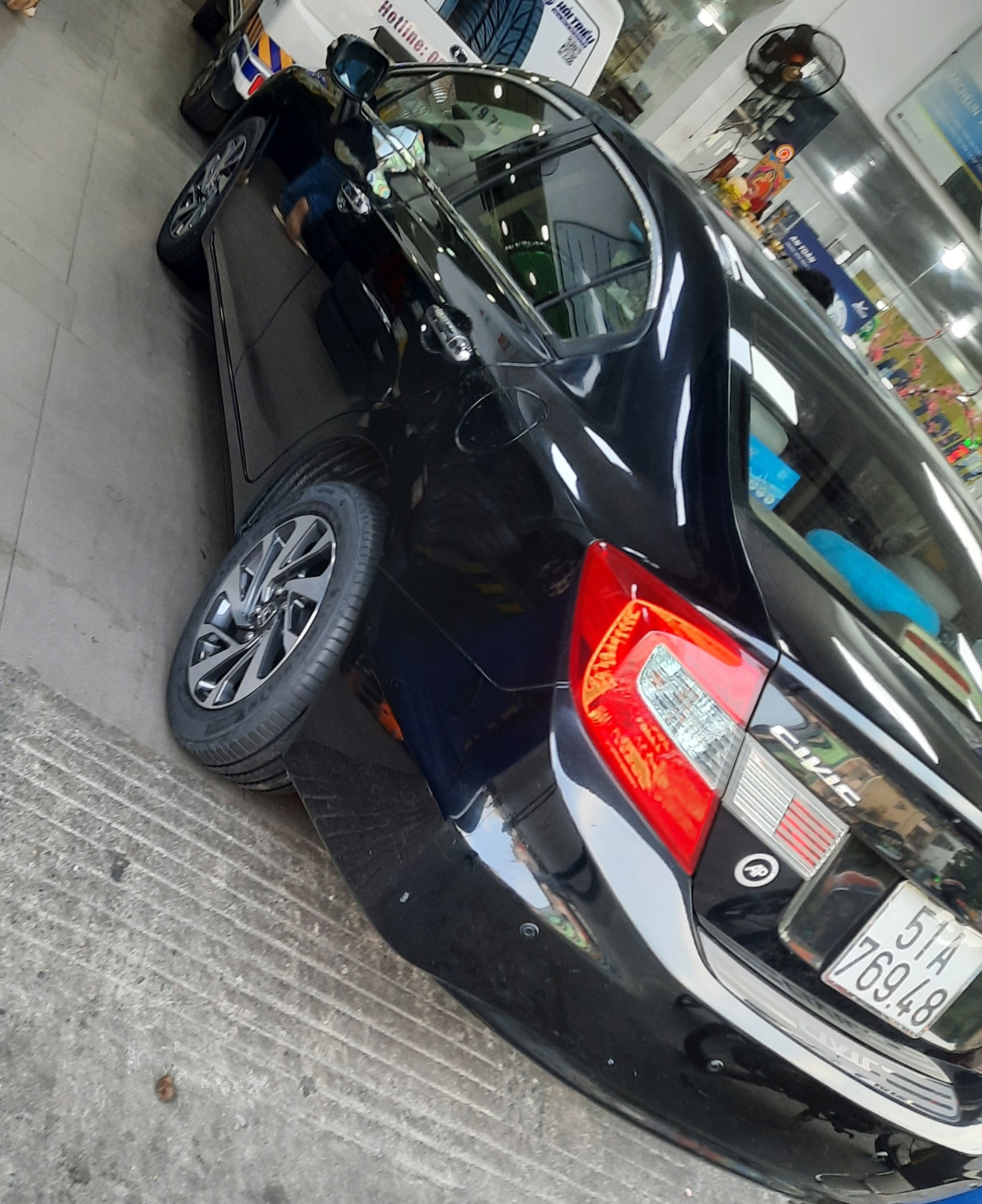 Honda Civic 1.8 MT 2013 - Ngoại thất 1