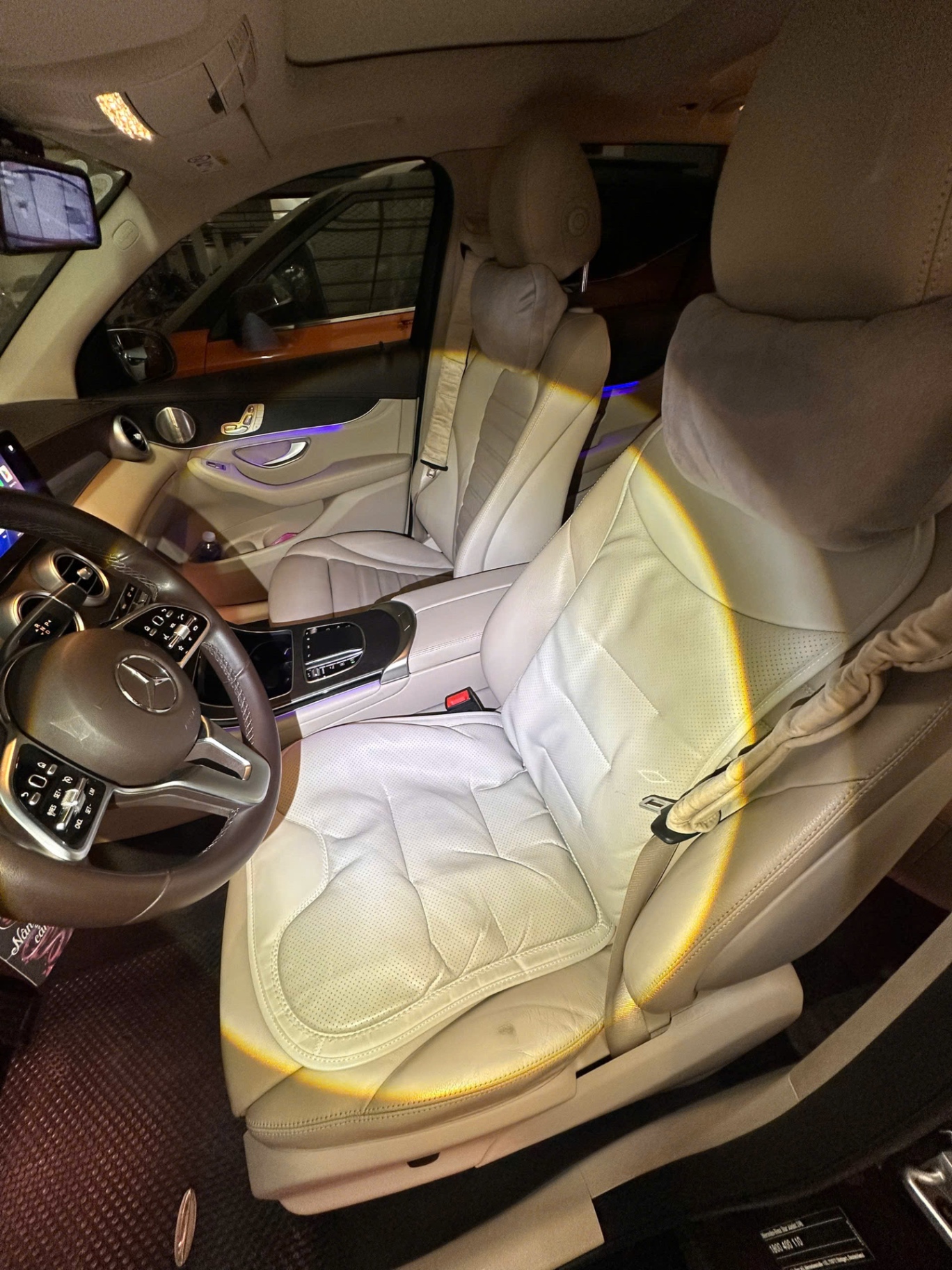 Mercedes GLC 2021 300 4Matic - Nội thất 8