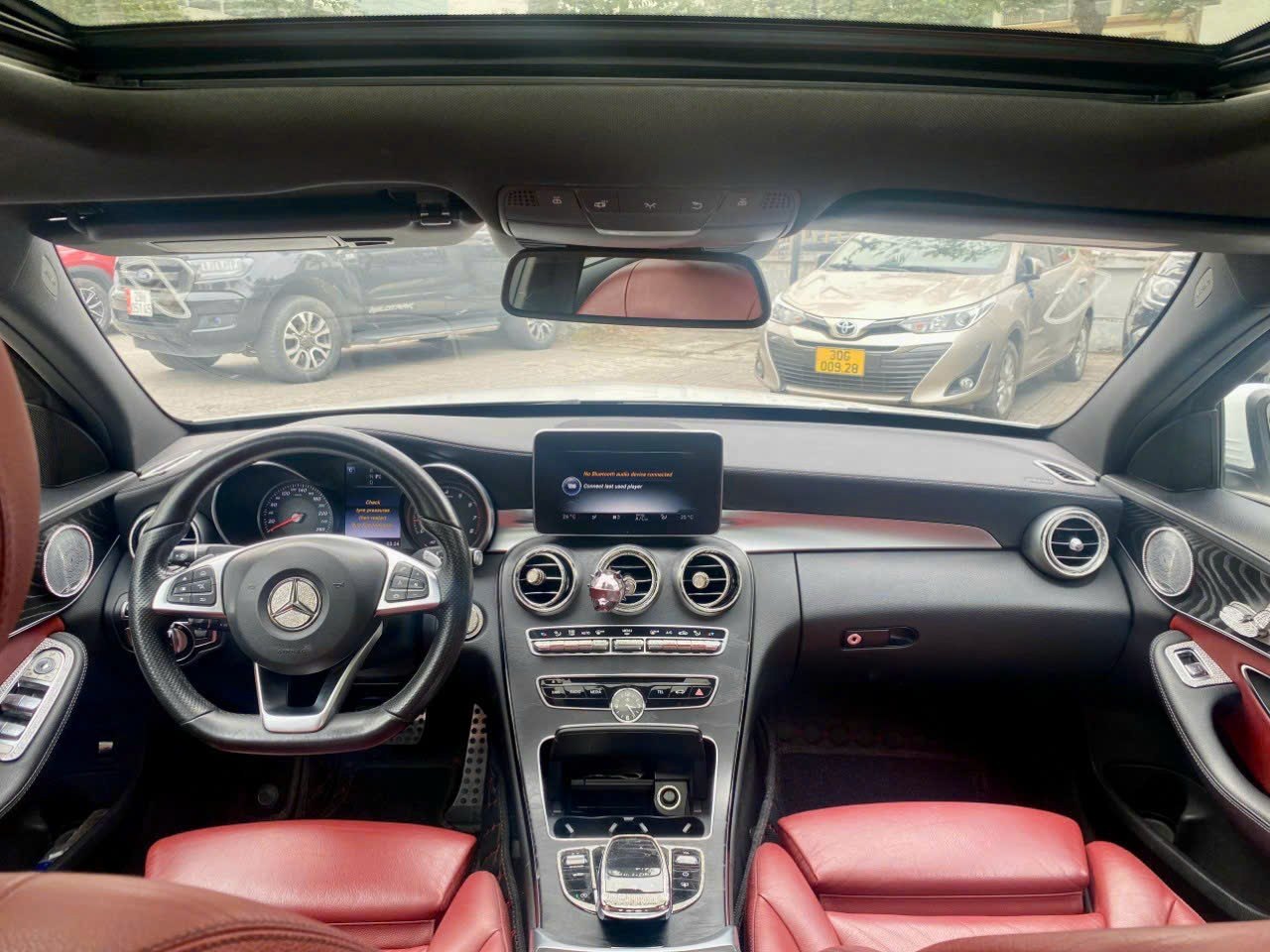 Mercedes C class C300 AMG 2017 - Ngoại thất 1