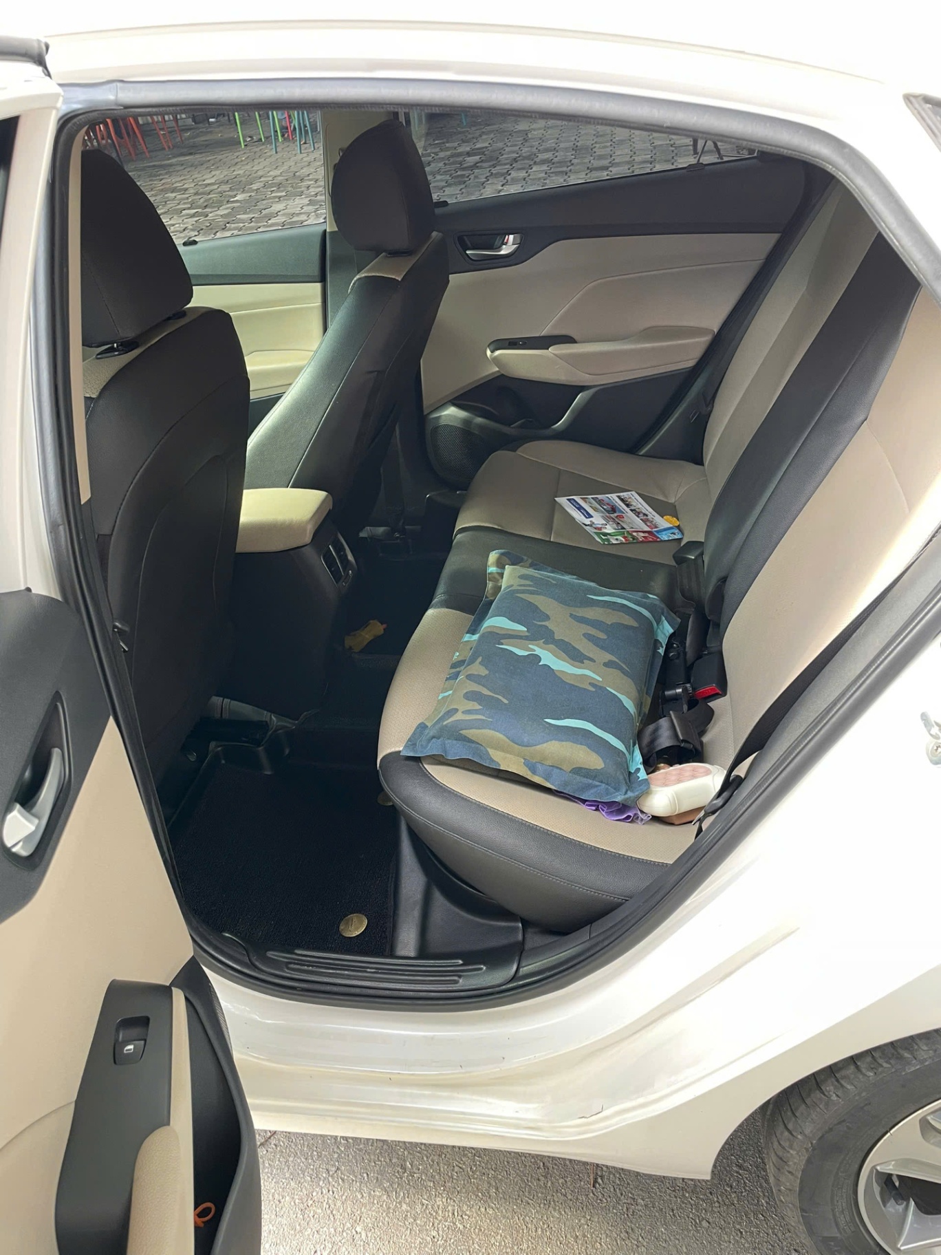 Hyundai Accent ATH 2019 - Nội thất 4