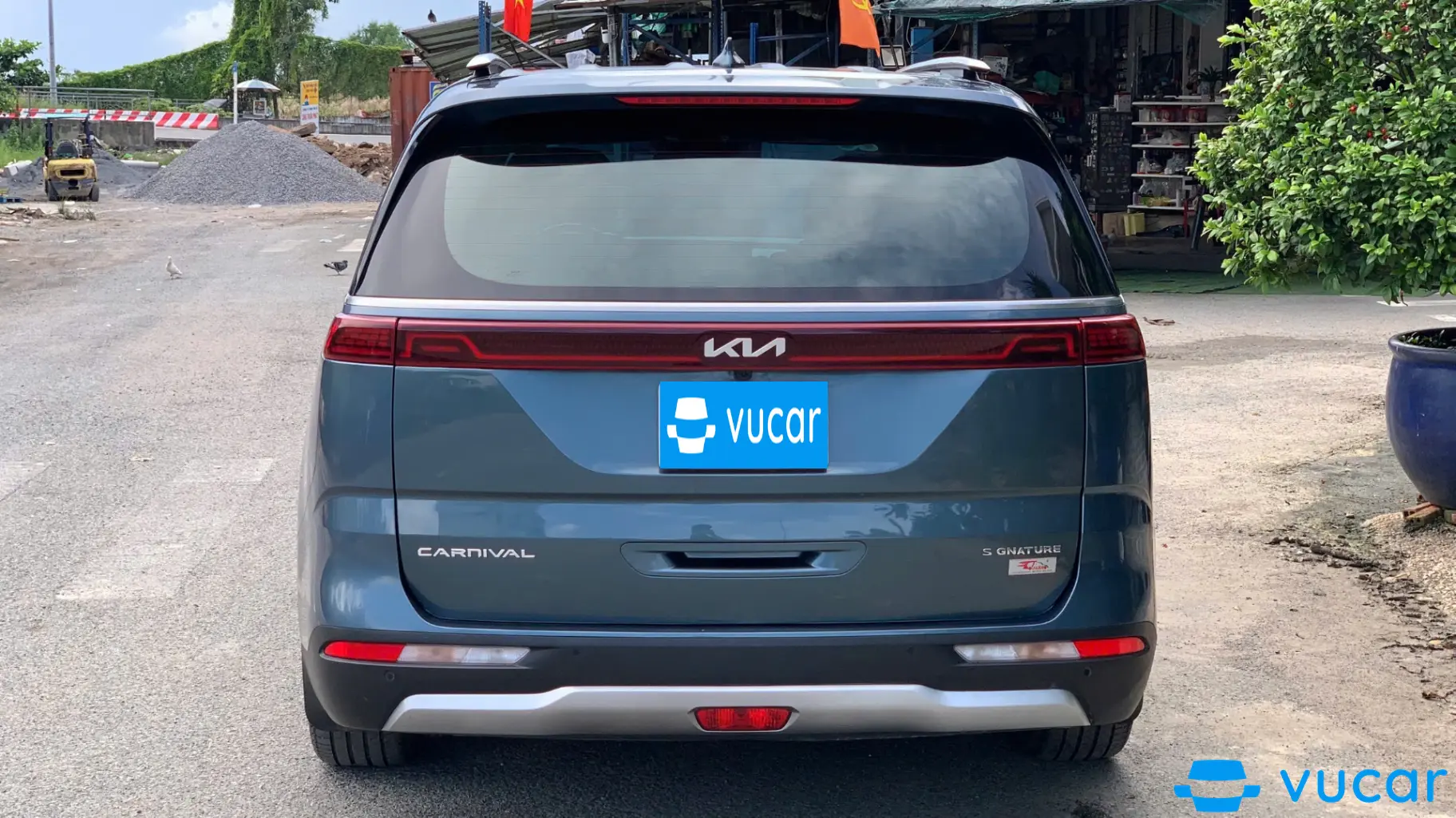 Kia Carnival Signature 2.2D 2022 - Ngoại thất 6