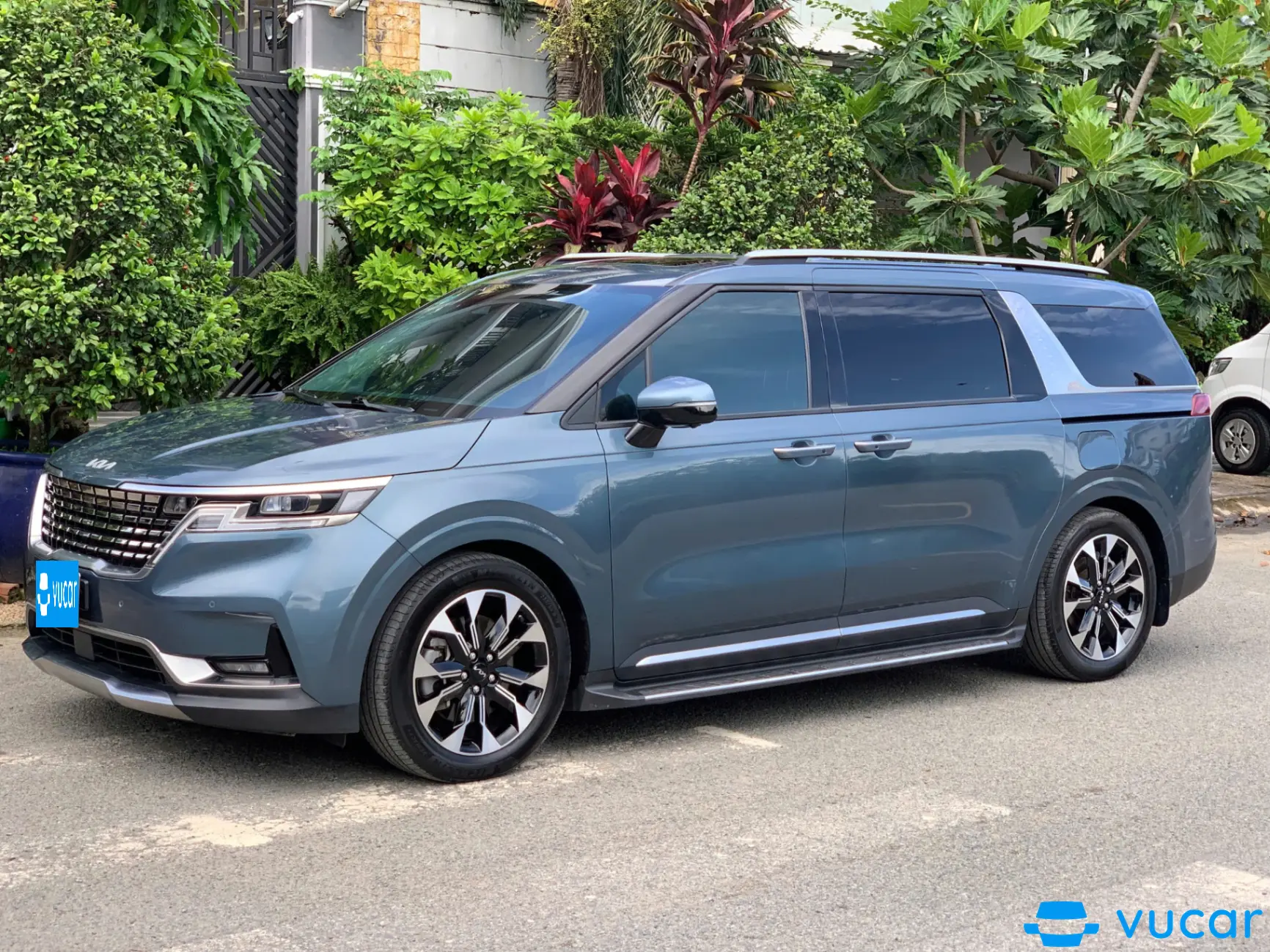 Kia Carnival Signature 2.2D 2022 - Ngoại thất 9