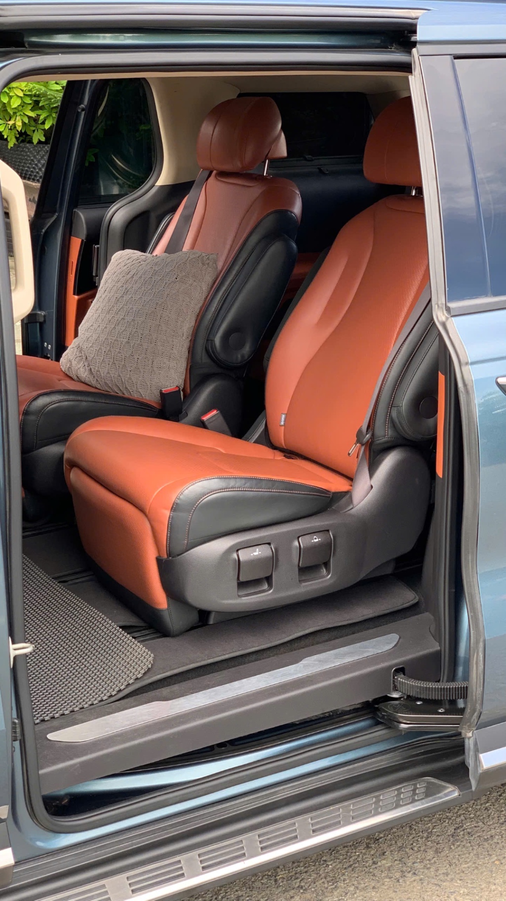 Kia Carnival Signature 2.2D 2022 - Nội thất 4