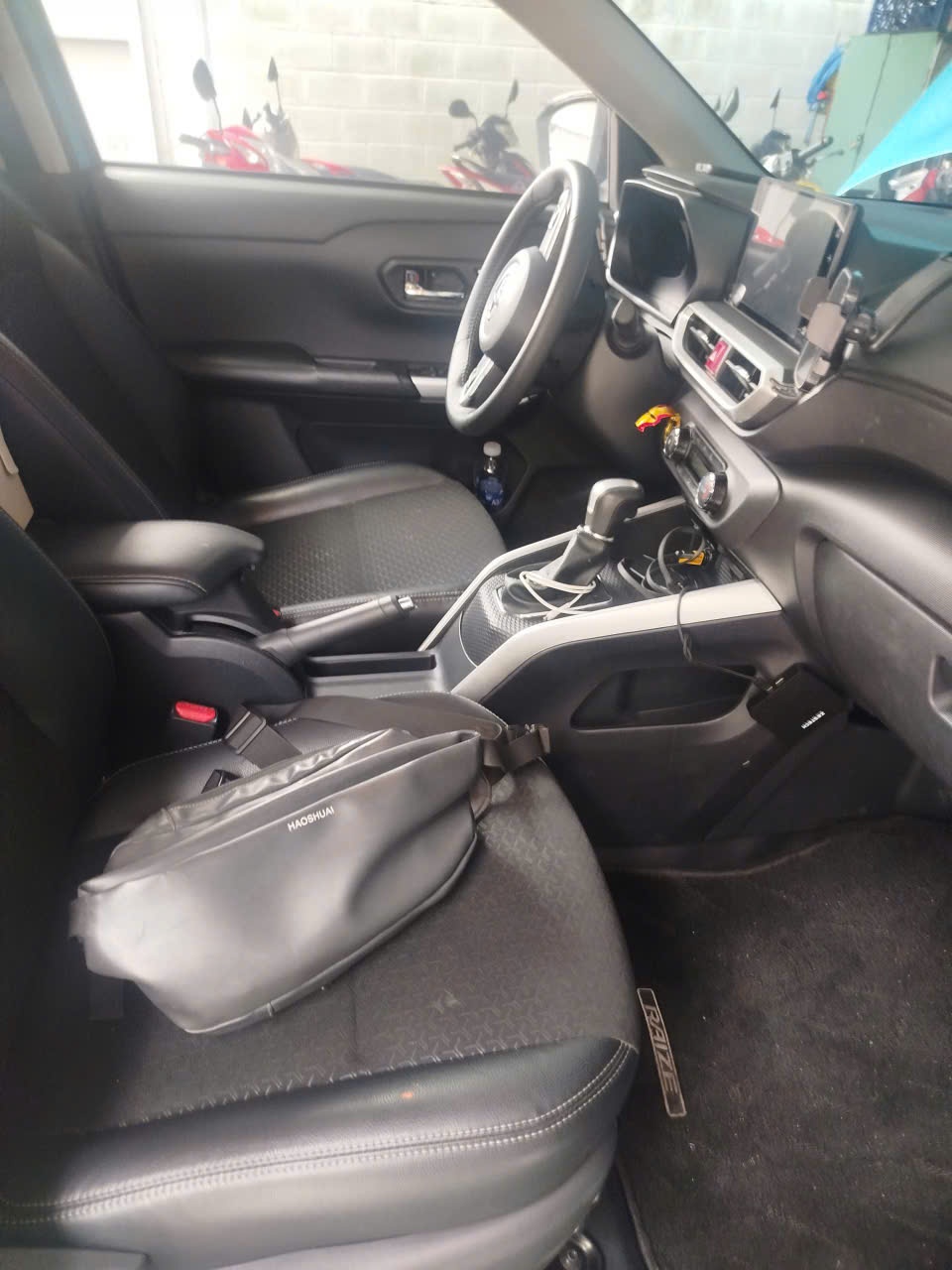 Toyota Raize G 1.0 CVT 2023 - Nội thất 5