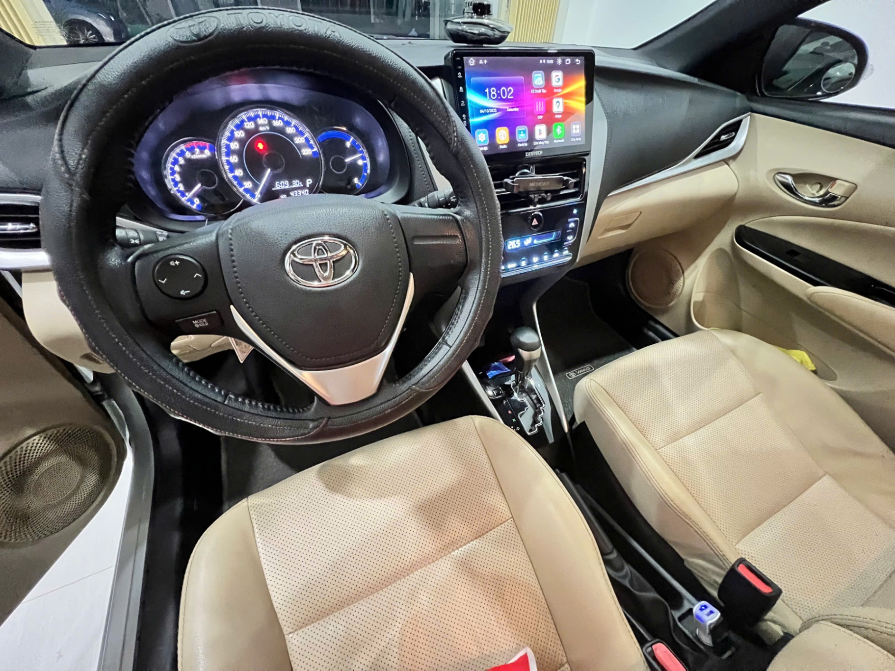Toyota Yaris 2020 1.5G - Nội thất 4