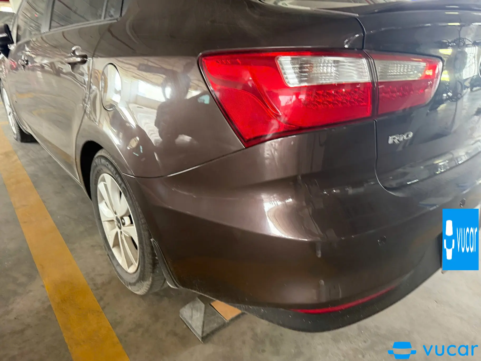 Kia Rio 1.4 AT 2015 - Ngoại thất 9