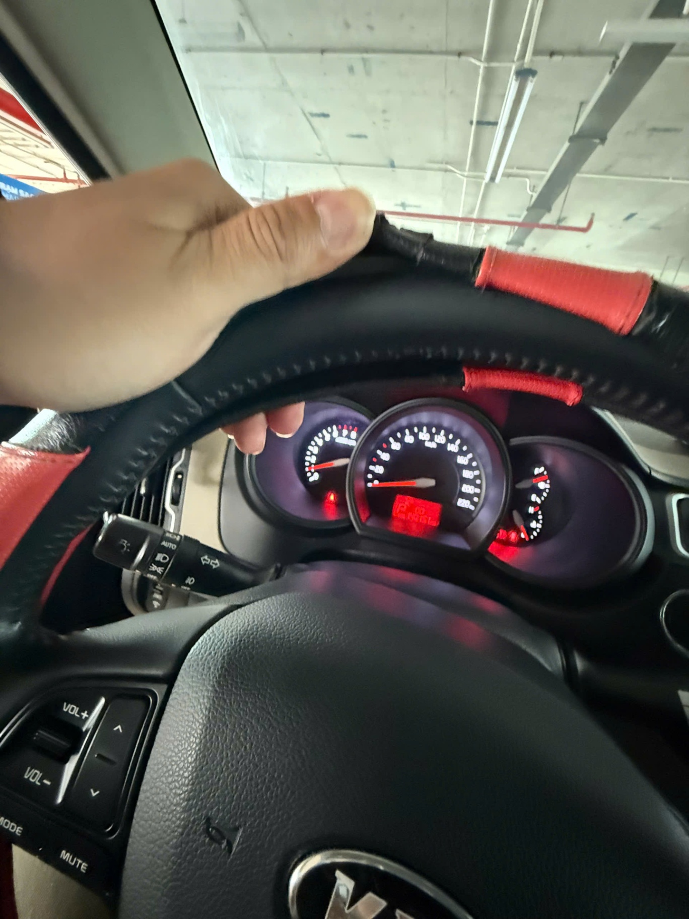 Kia Rio 1.4 AT 2015 - Nội thất 3