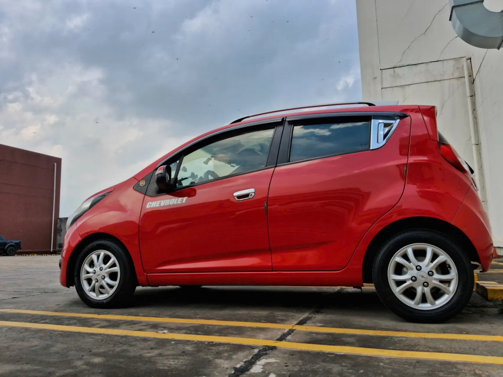 Chevrolet Spark LTZ 1.0 AT Zest 2015 - Ngoại thất 4