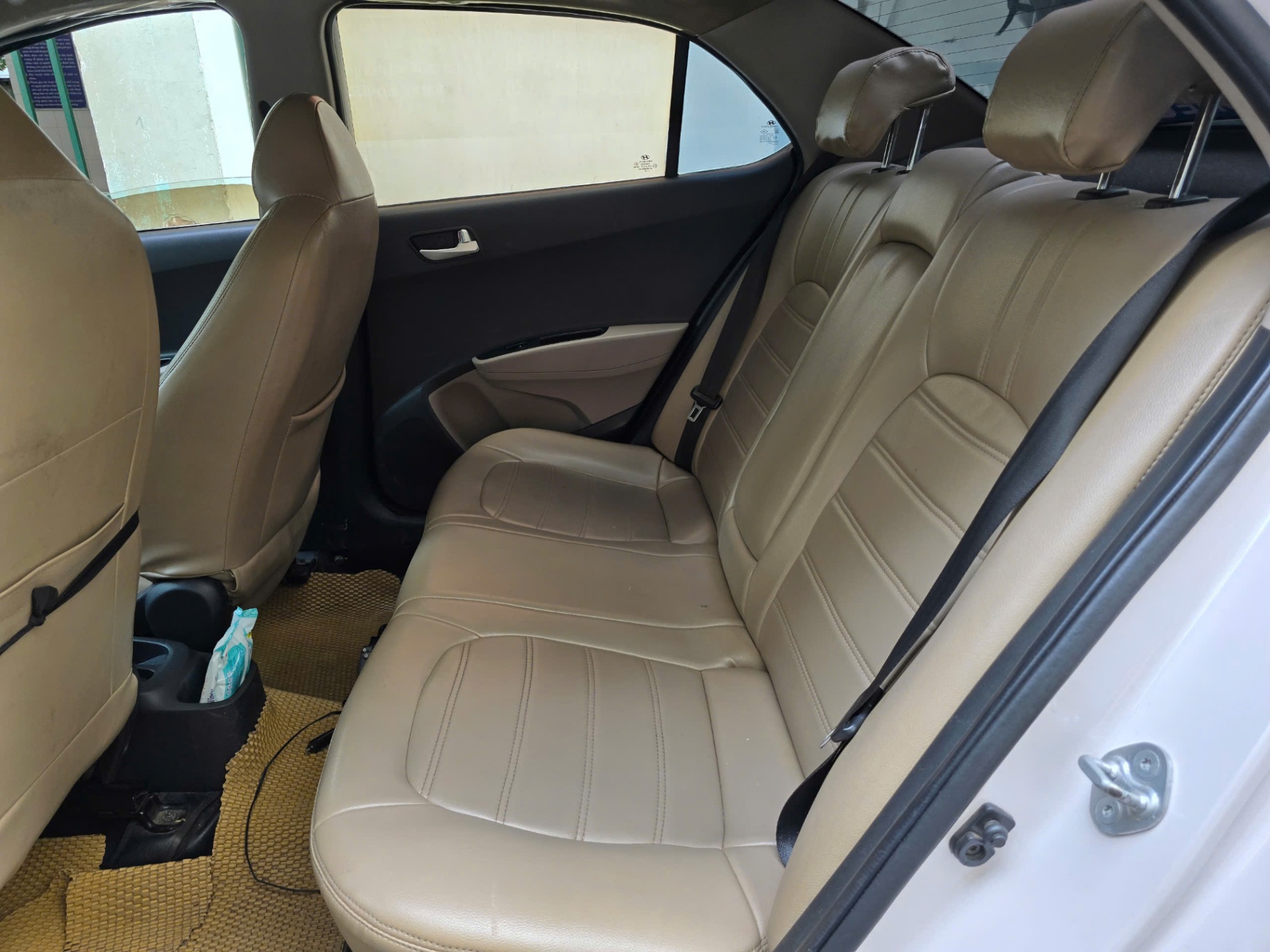 Hyundai i10 Grand 1.2 MT Base 2020 - Nội thất 10