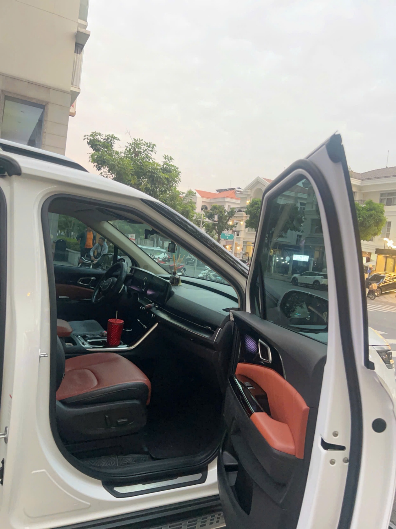 Kia Carnival Signature 2.2D 2022 - Nội thất 2