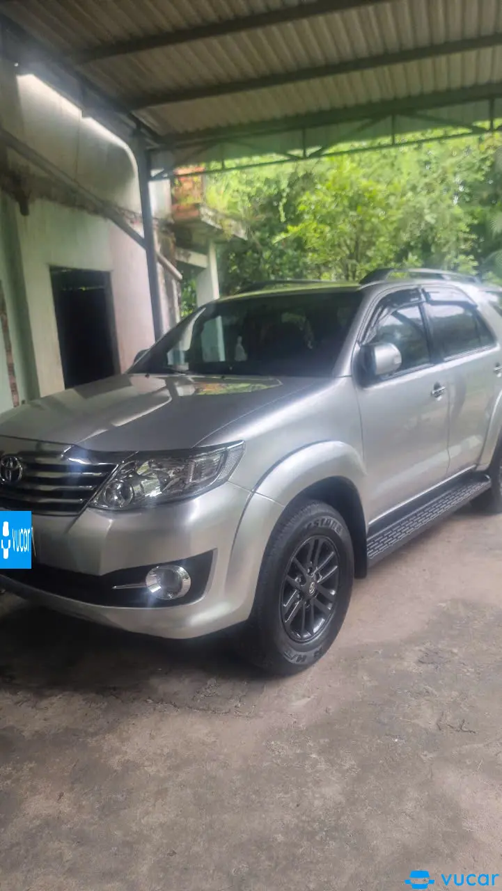 Toyota Fortuner 2016