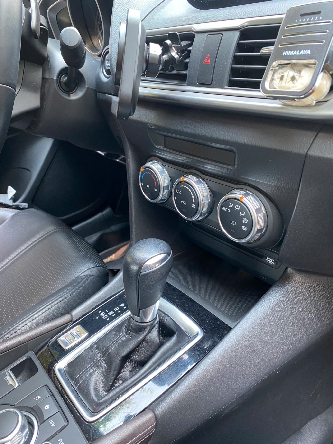 Mazda 3 1.5G AT SD FL 2019 - Nội thất 3