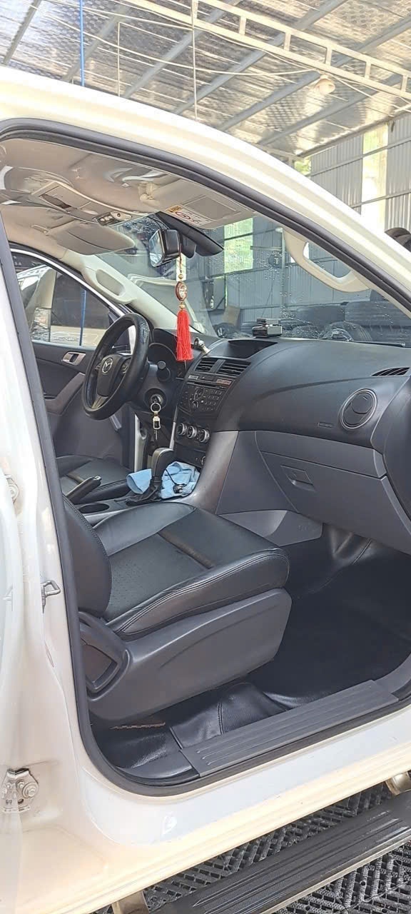 Mazda Bt50 2.2L 4x2 ATH 2018 - Nội thất 1