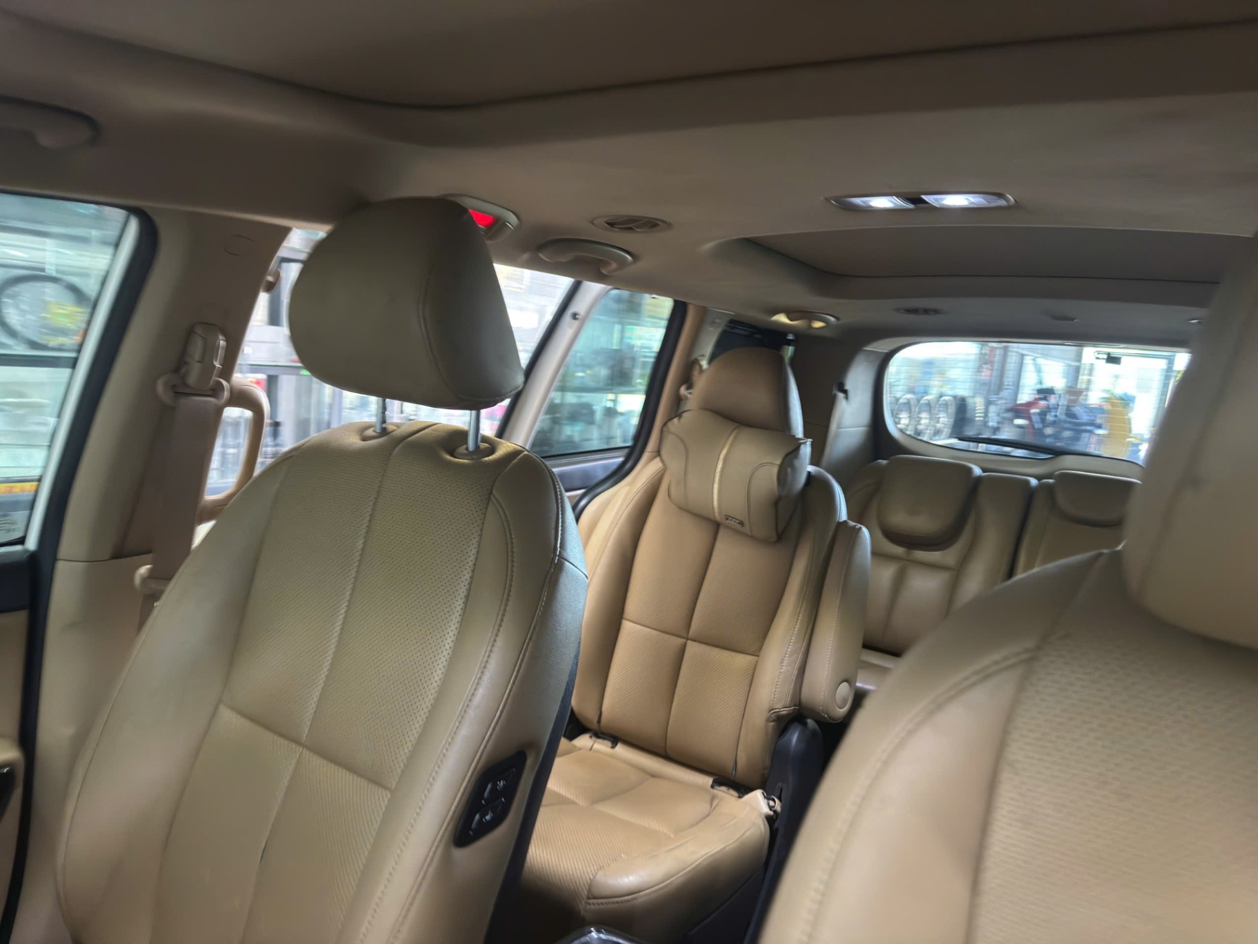 Kia Sedona 2.2 DAT Luxury 2020 - Nội thất 7