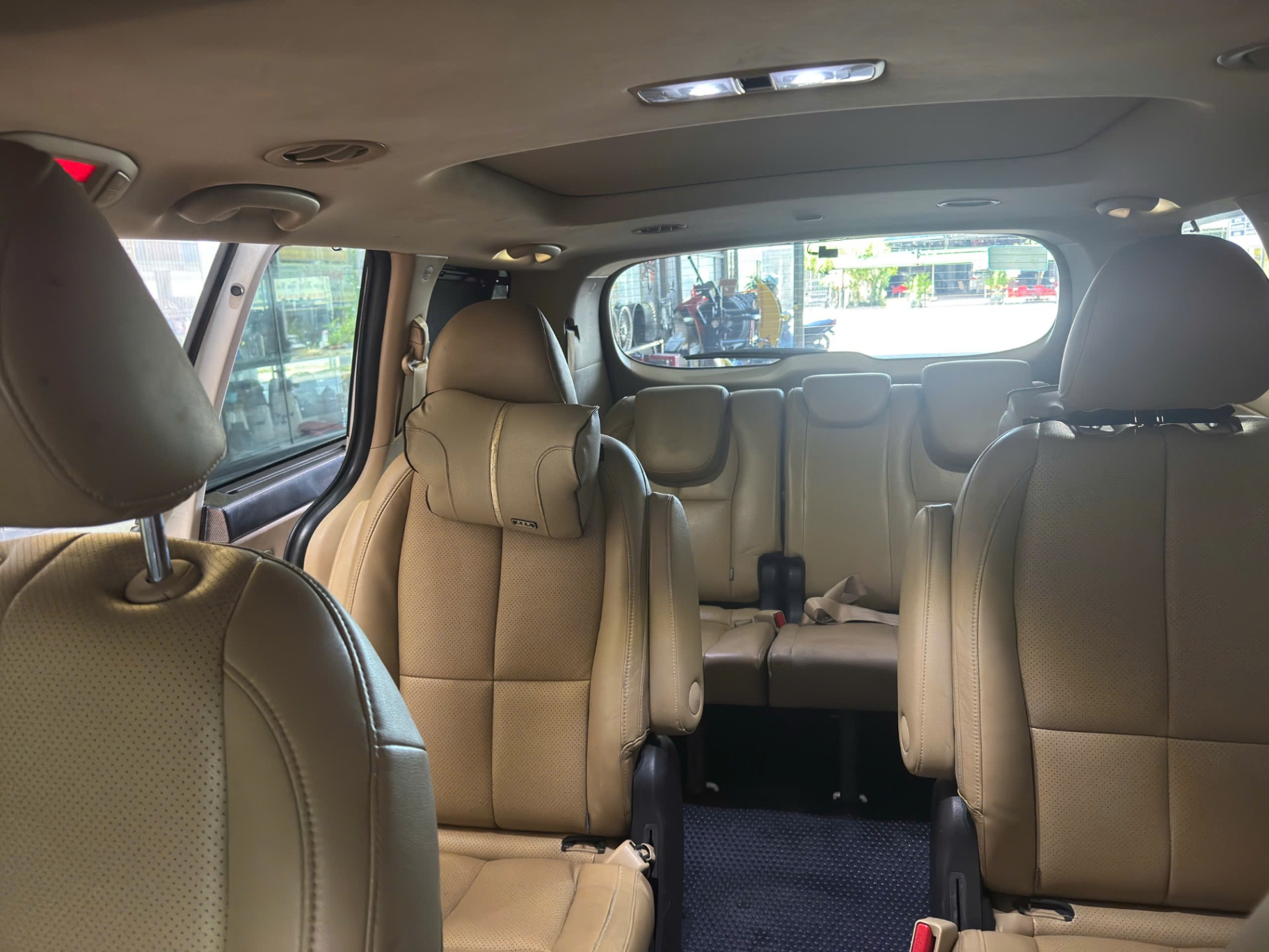 Kia Sedona 2.2 DAT Luxury 2020 - Nội thất 8